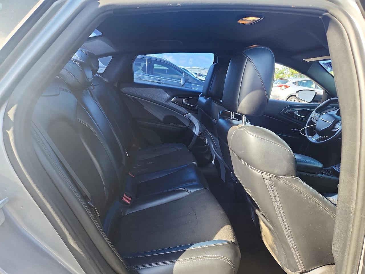 2015 Chrysler 200 S Silver vin: 1C3CCCBB1FN719665