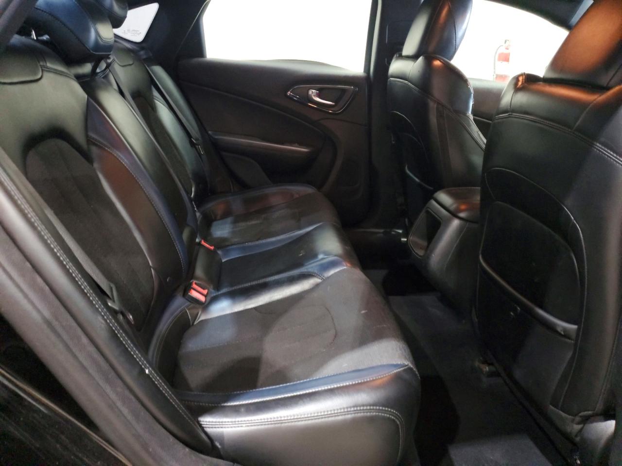 2015 Chrysler 200 S Black vin: 1C3CCCBB2FN511682