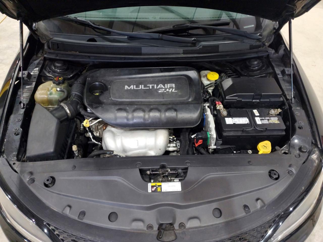 2015 Chrysler 200 S Black vin: 1C3CCCBB2FN511682