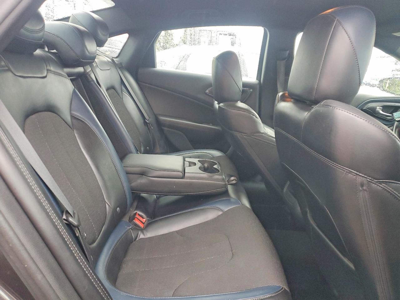 2015 Chrysler 200 S Gray vin: 1C3CCCBB2FN613032