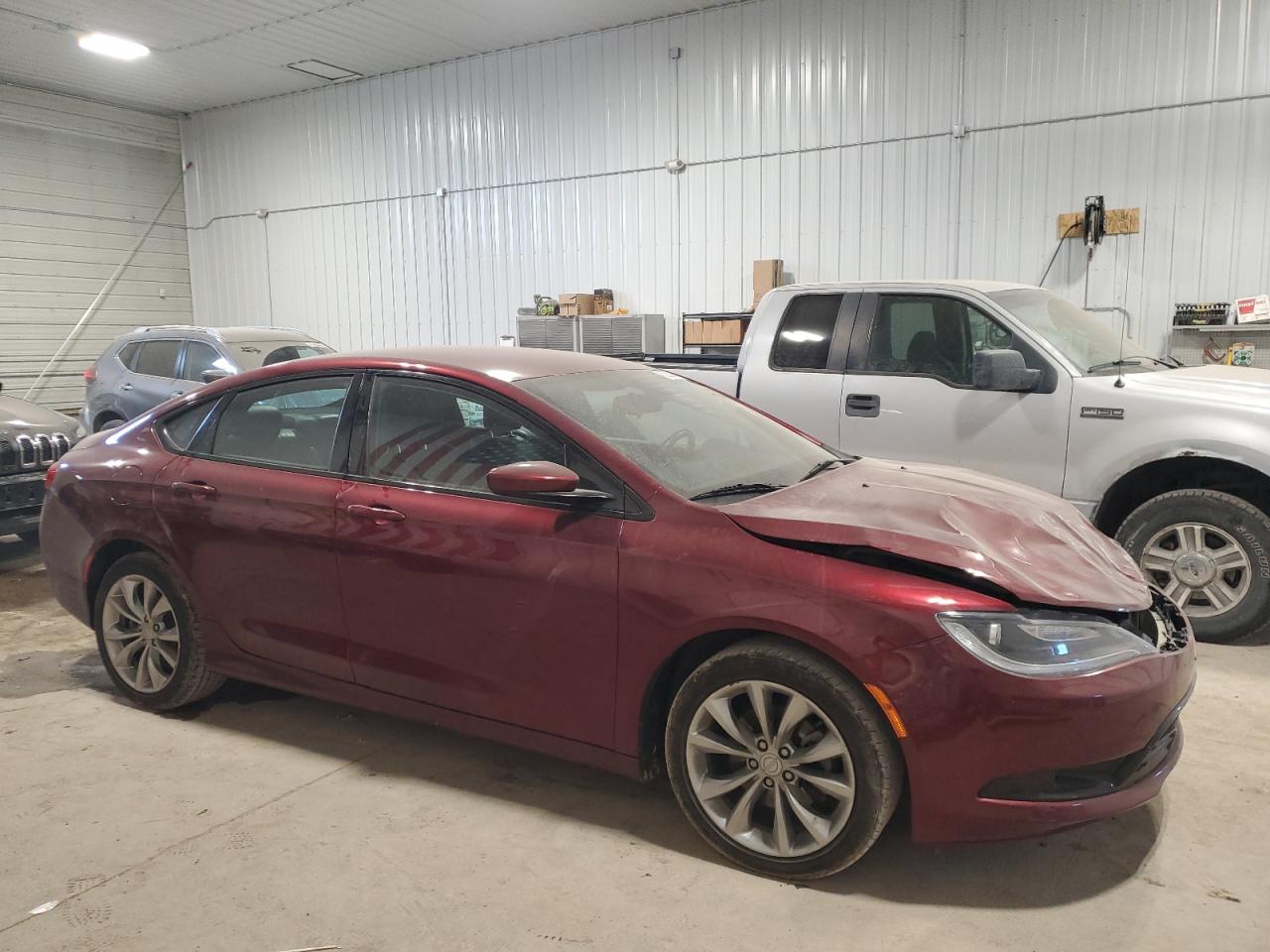 2015 Chrysler 200 S Burgundy vin: 1C3CCCBB2FN629473