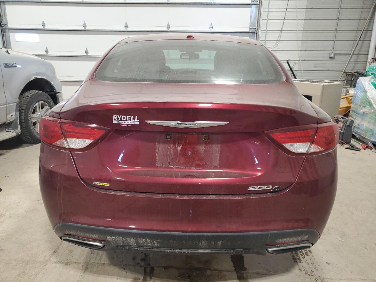 2015 Chrysler 200 S Burgundy vin: 1C3CCCBB2FN629473