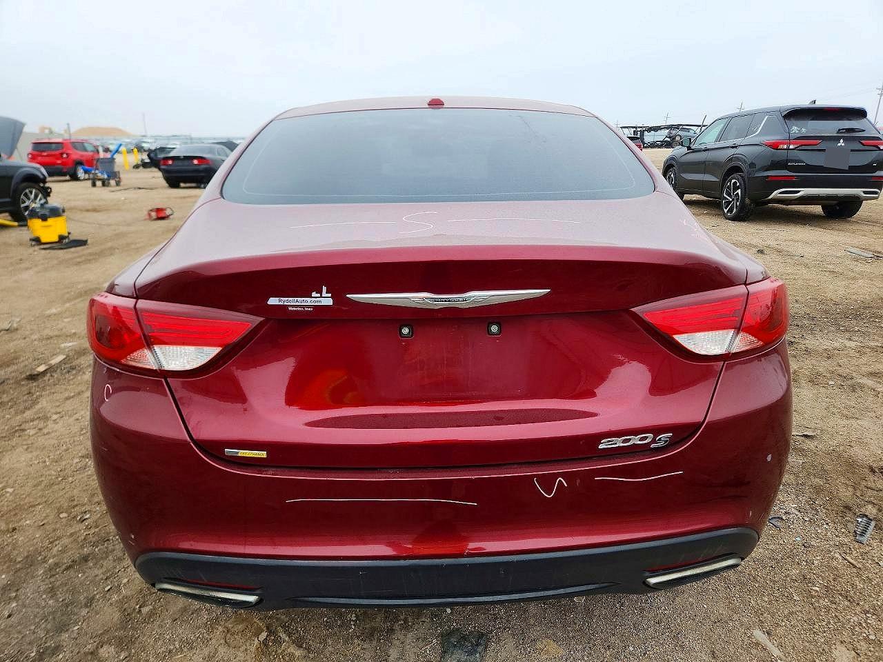 2015 Chrysler 200 S Maroon vin: 1C3CCCBB2FN629473