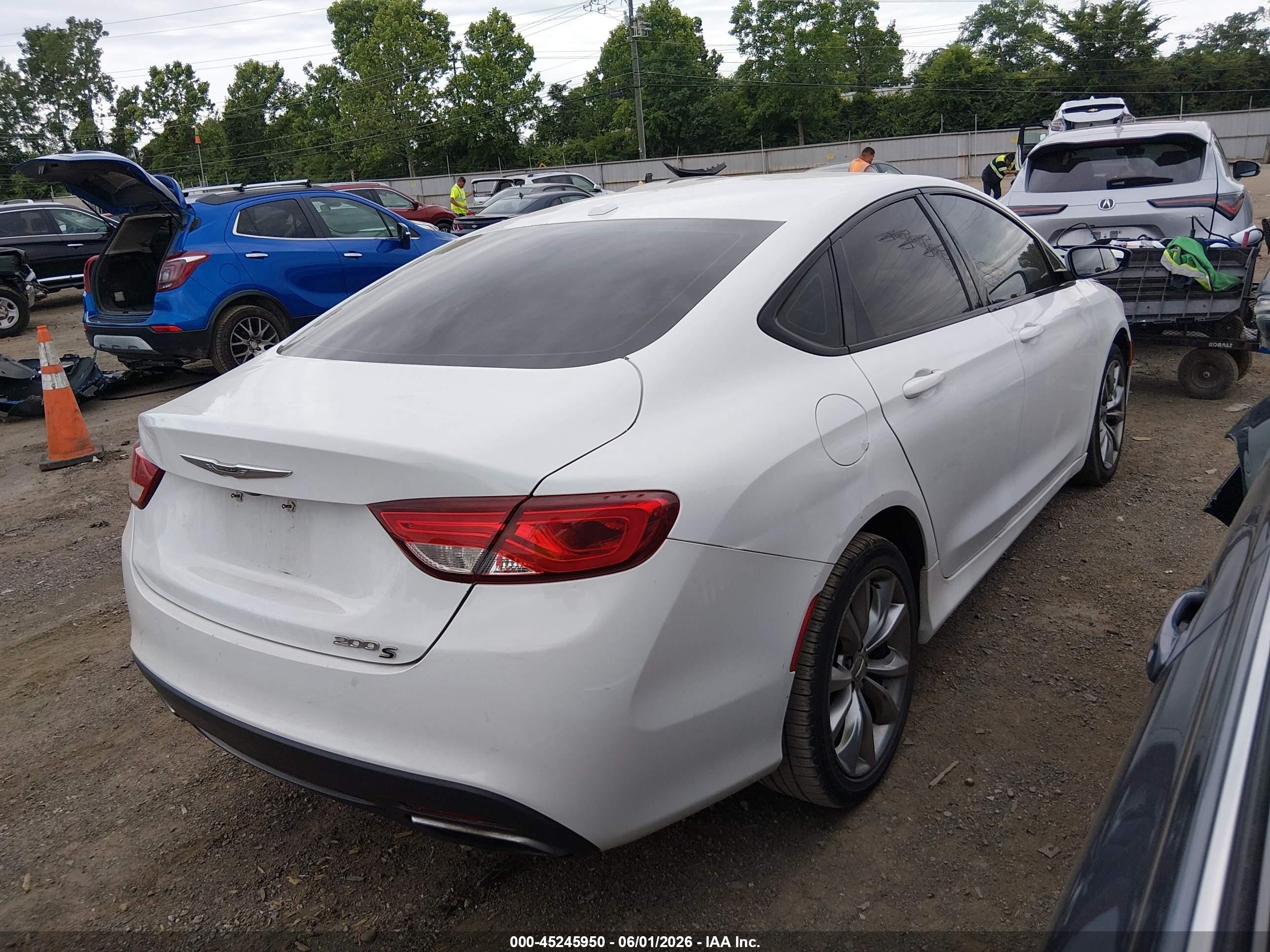 2015 Chrysler 200 S White vin: 1C3CCCBB3FN552953