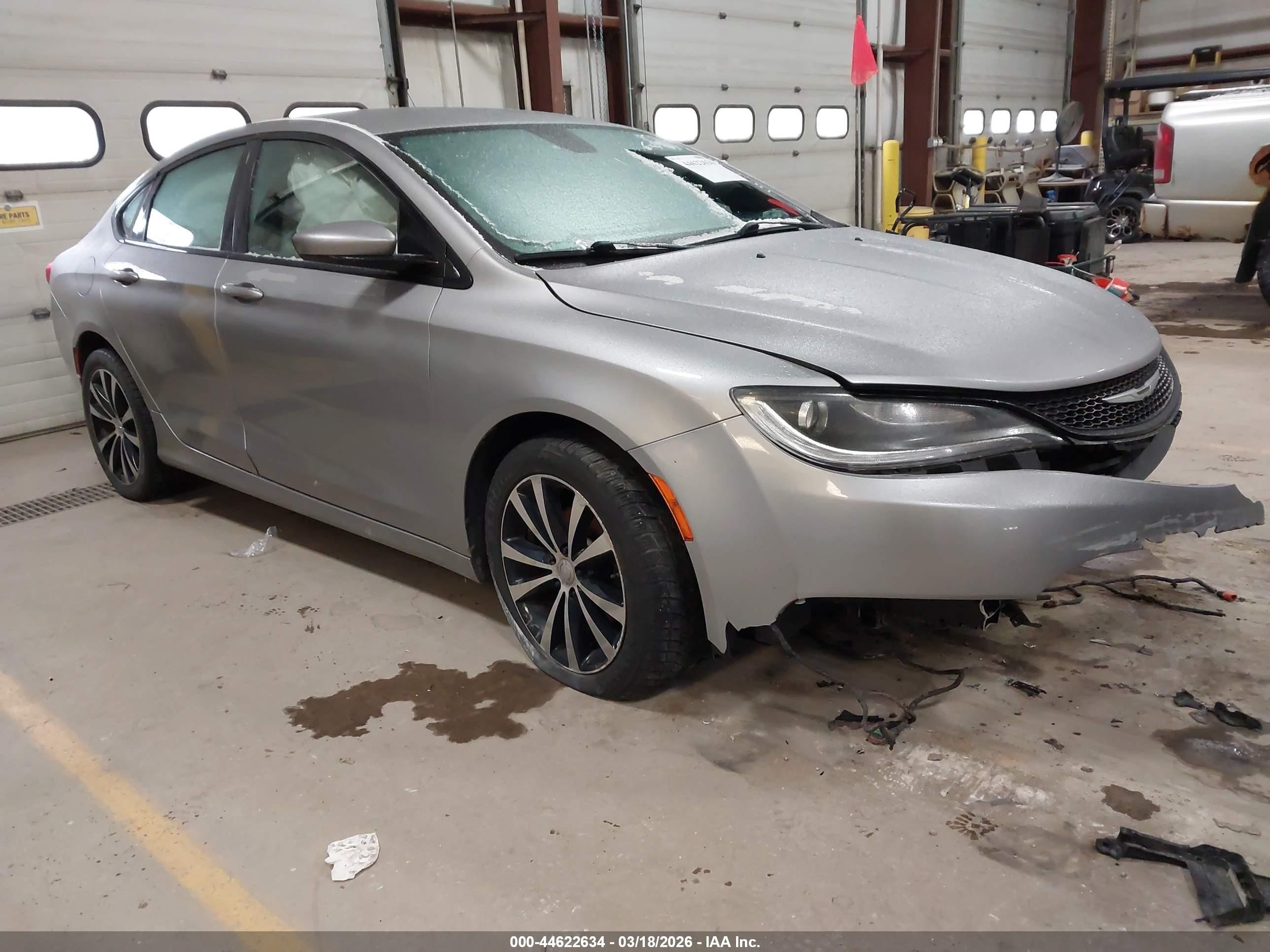 2015 Chrysler 200 S Silver vin: 1C3CCCBB3FN649523