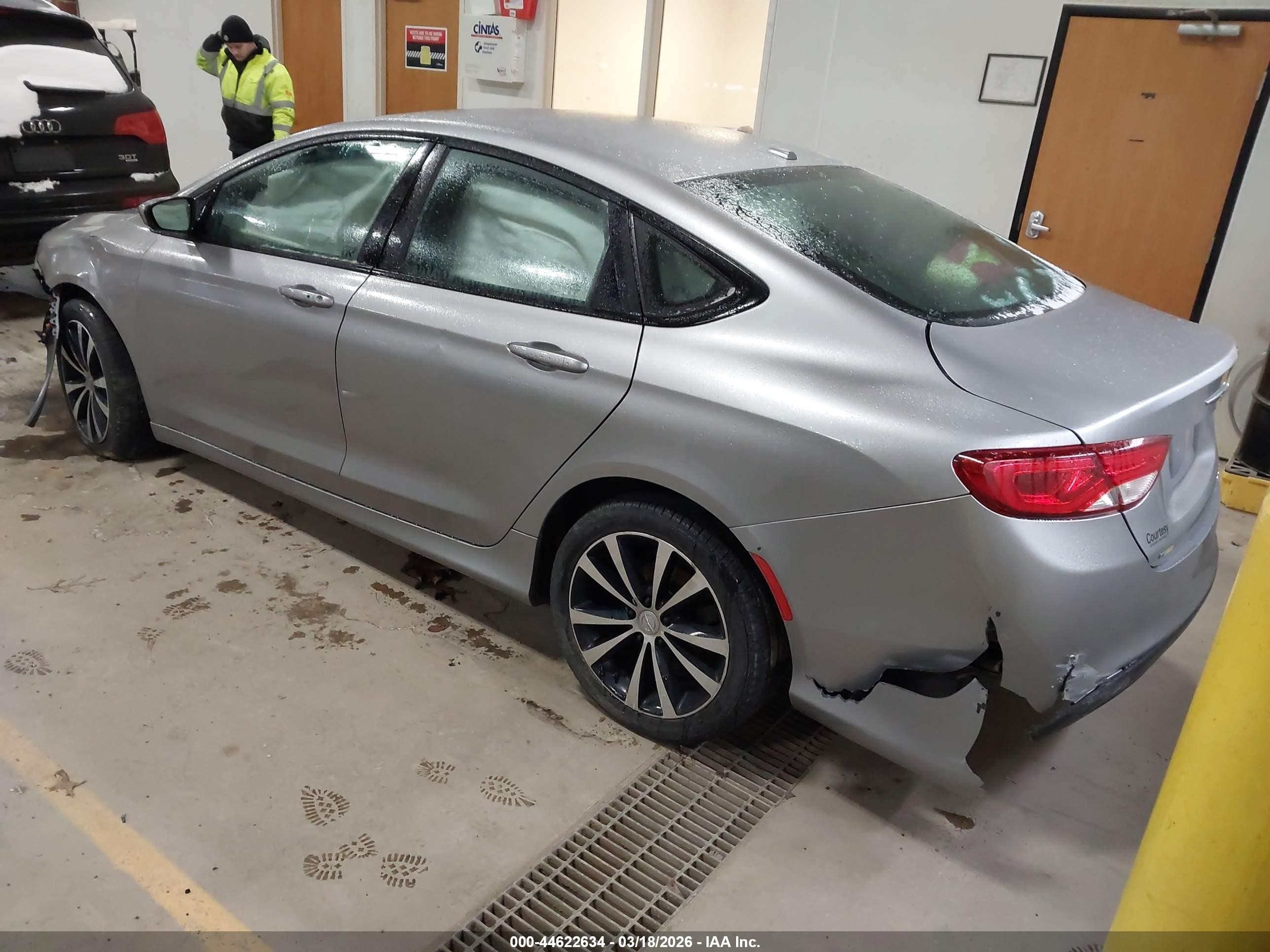 2015 Chrysler 200 S Silver vin: 1C3CCCBB3FN649523