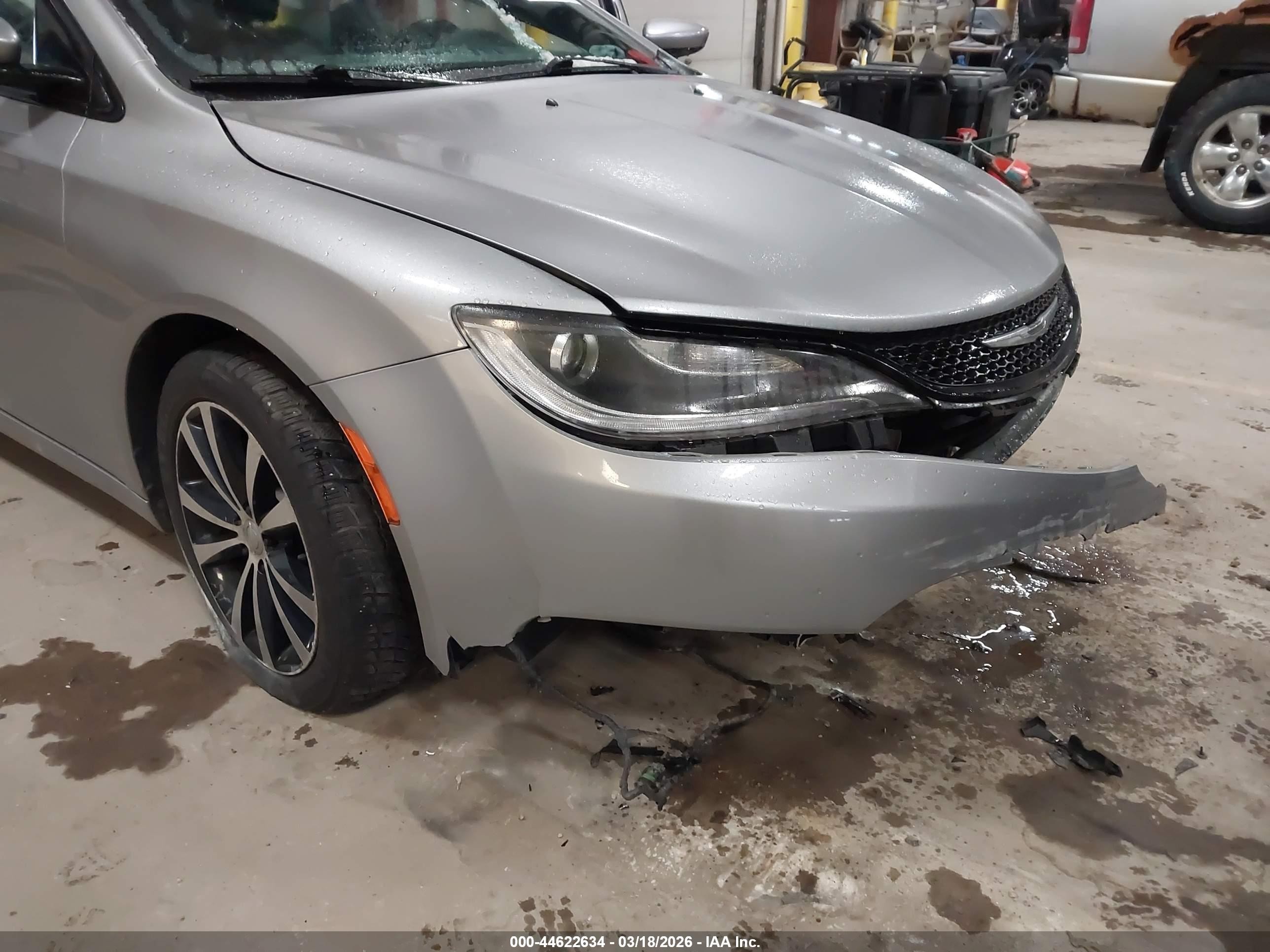 2015 Chrysler 200 S Silver vin: 1C3CCCBB3FN649523