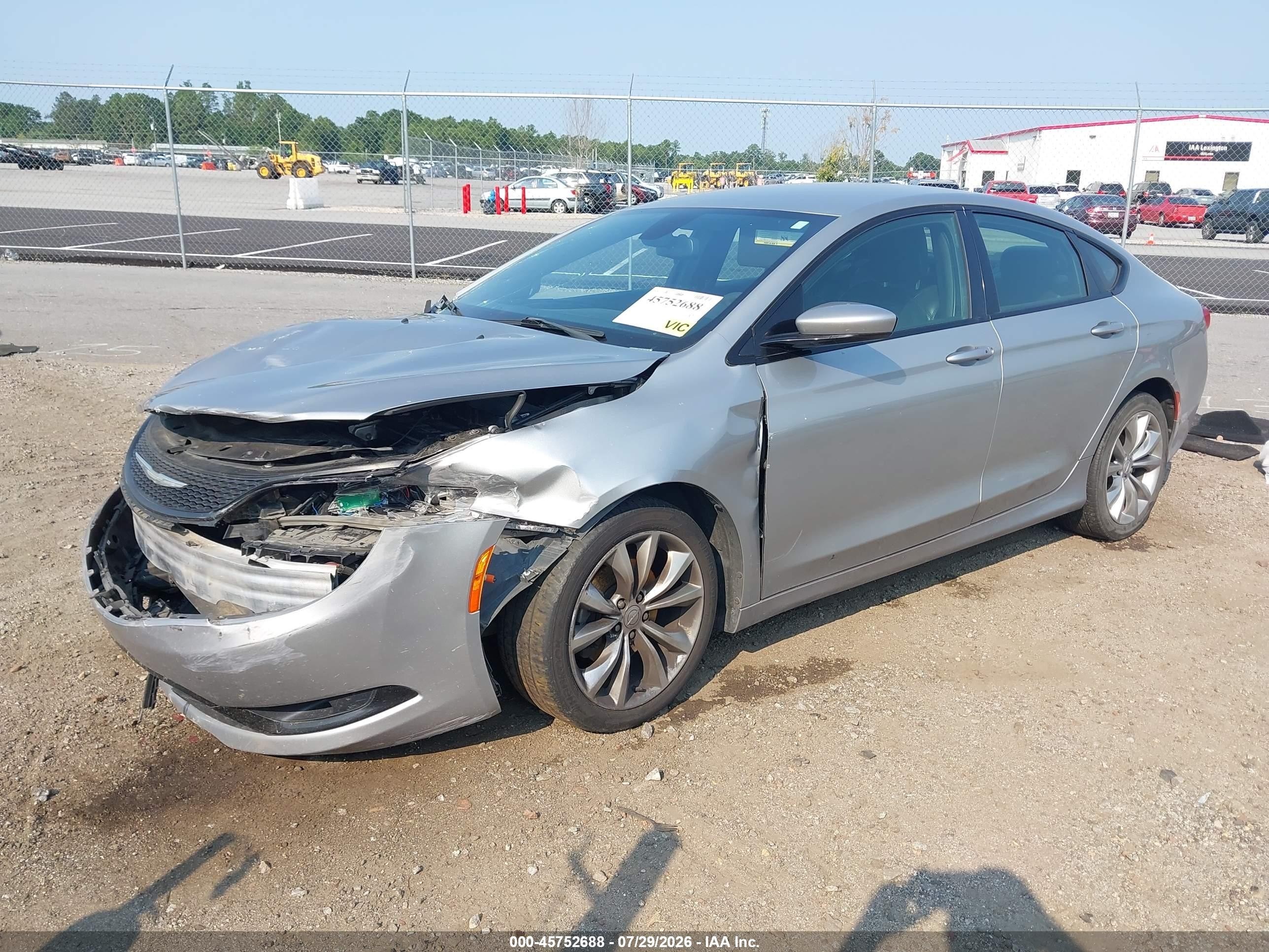 2015 Chrysler 200 S Серебряный vin: 1C3CCCBB4FN629376