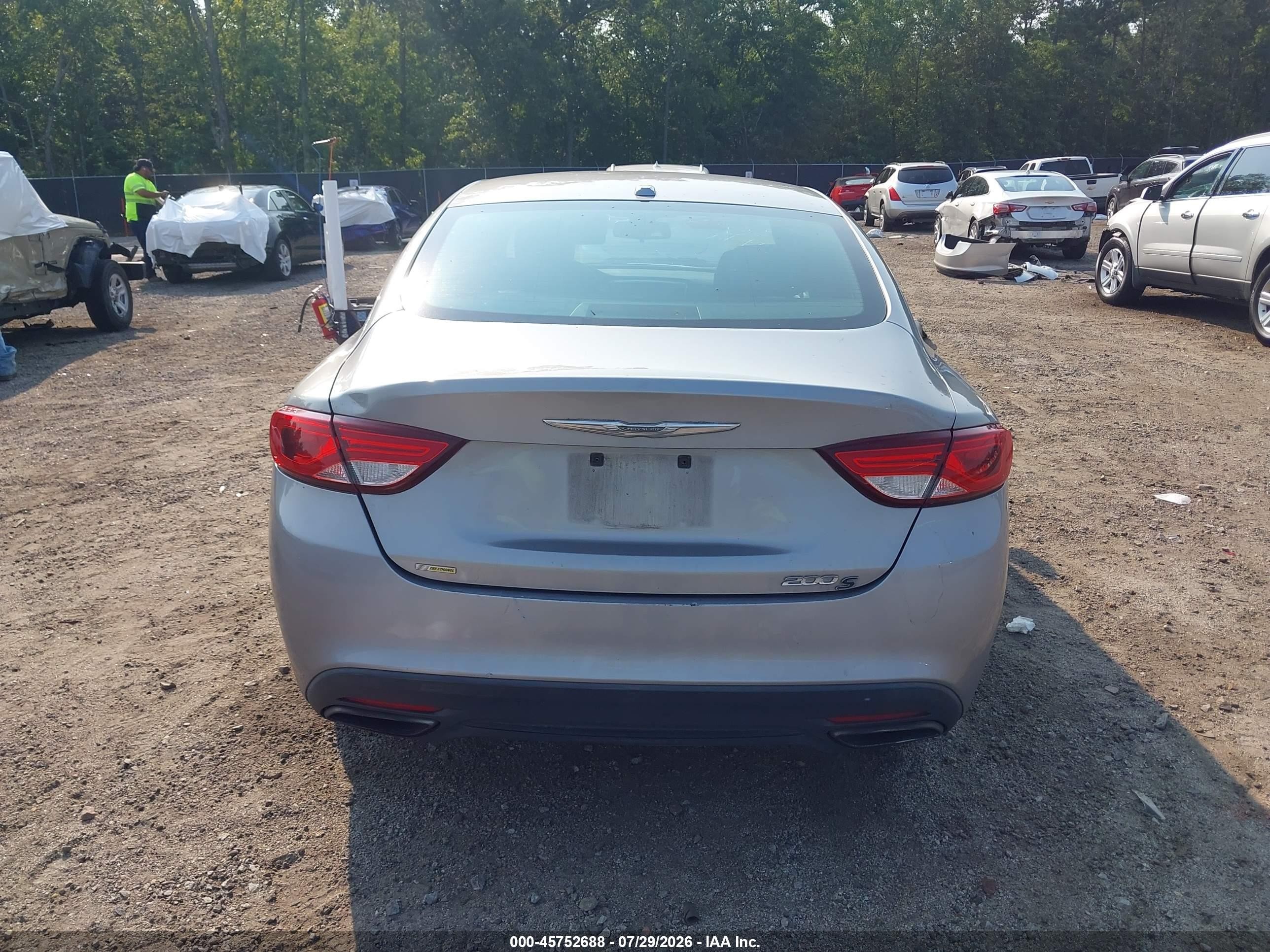 2015 Chrysler 200 S Серебряный vin: 1C3CCCBB4FN629376