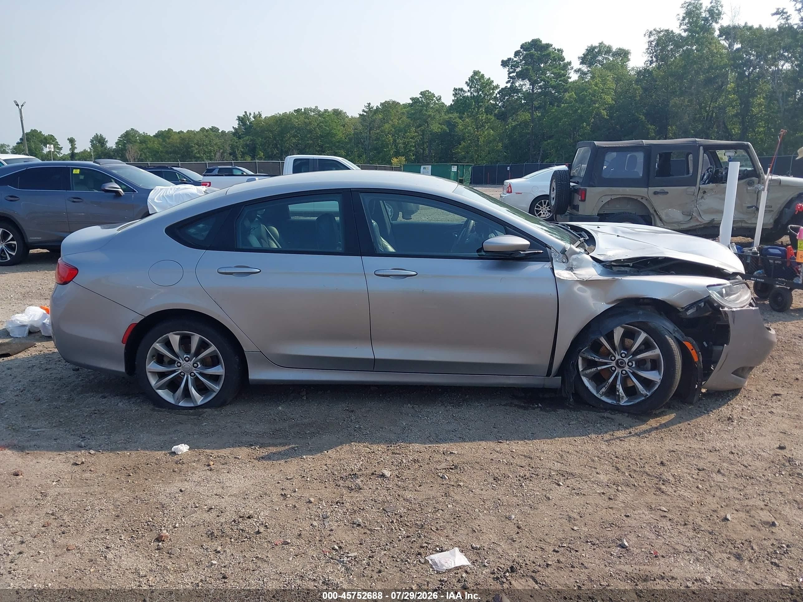 2015 Chrysler 200 S Серебряный vin: 1C3CCCBB4FN629376
