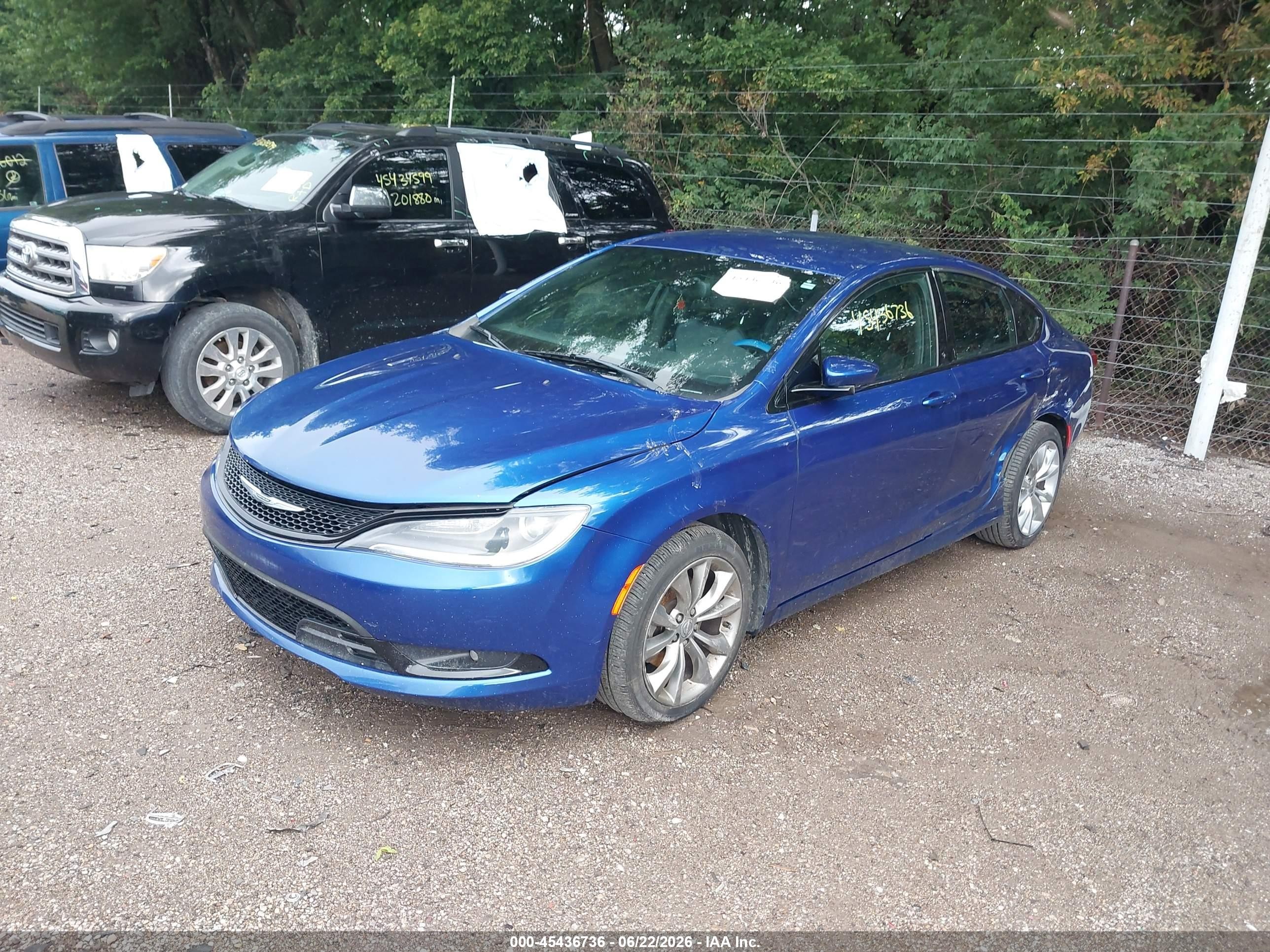 2015 Chrysler 200 S Blue vin: 1C3CCCBB4FN721703
