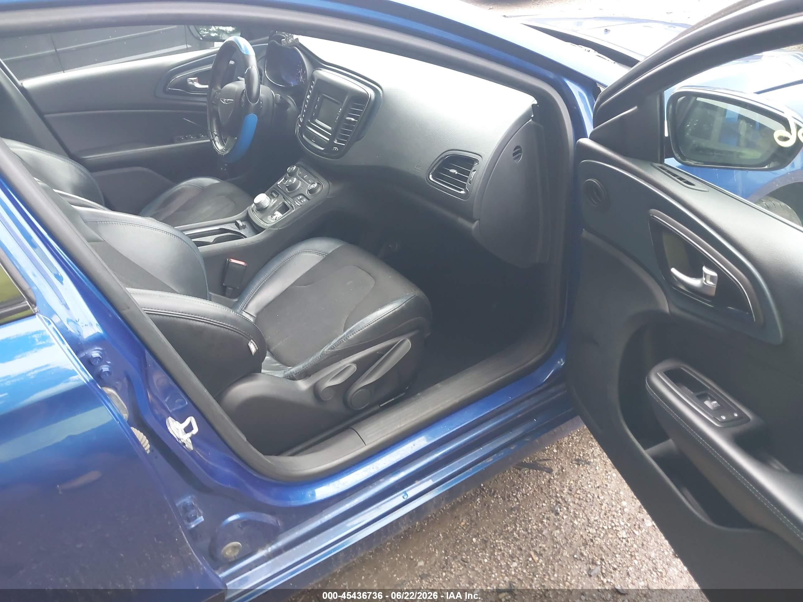 2015 Chrysler 200 S Blue vin: 1C3CCCBB4FN721703
