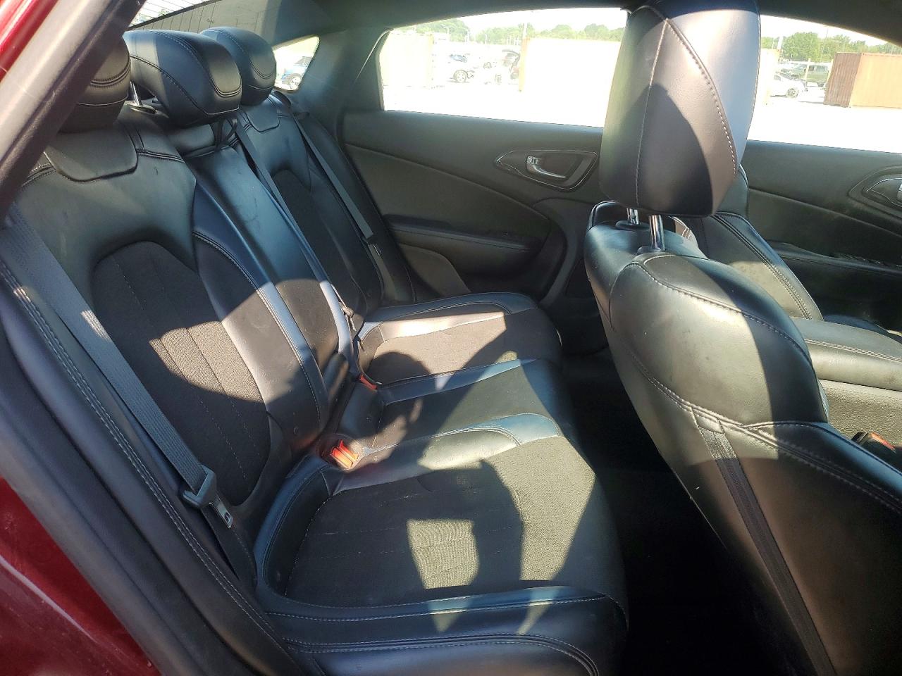 2016 Chrysler 200 S Maroon vin: 1C3CCCBB4GN124150