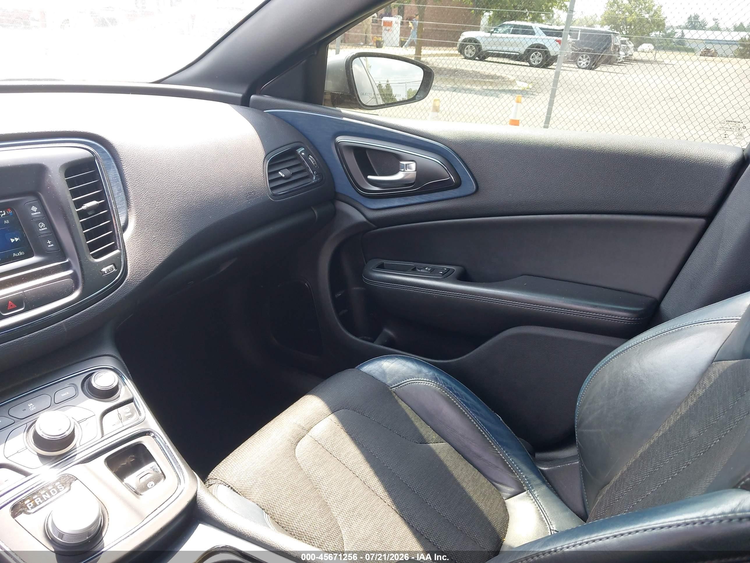 2015 Chrysler 200 S Silver vin: 1C3CCCBB5FN626986