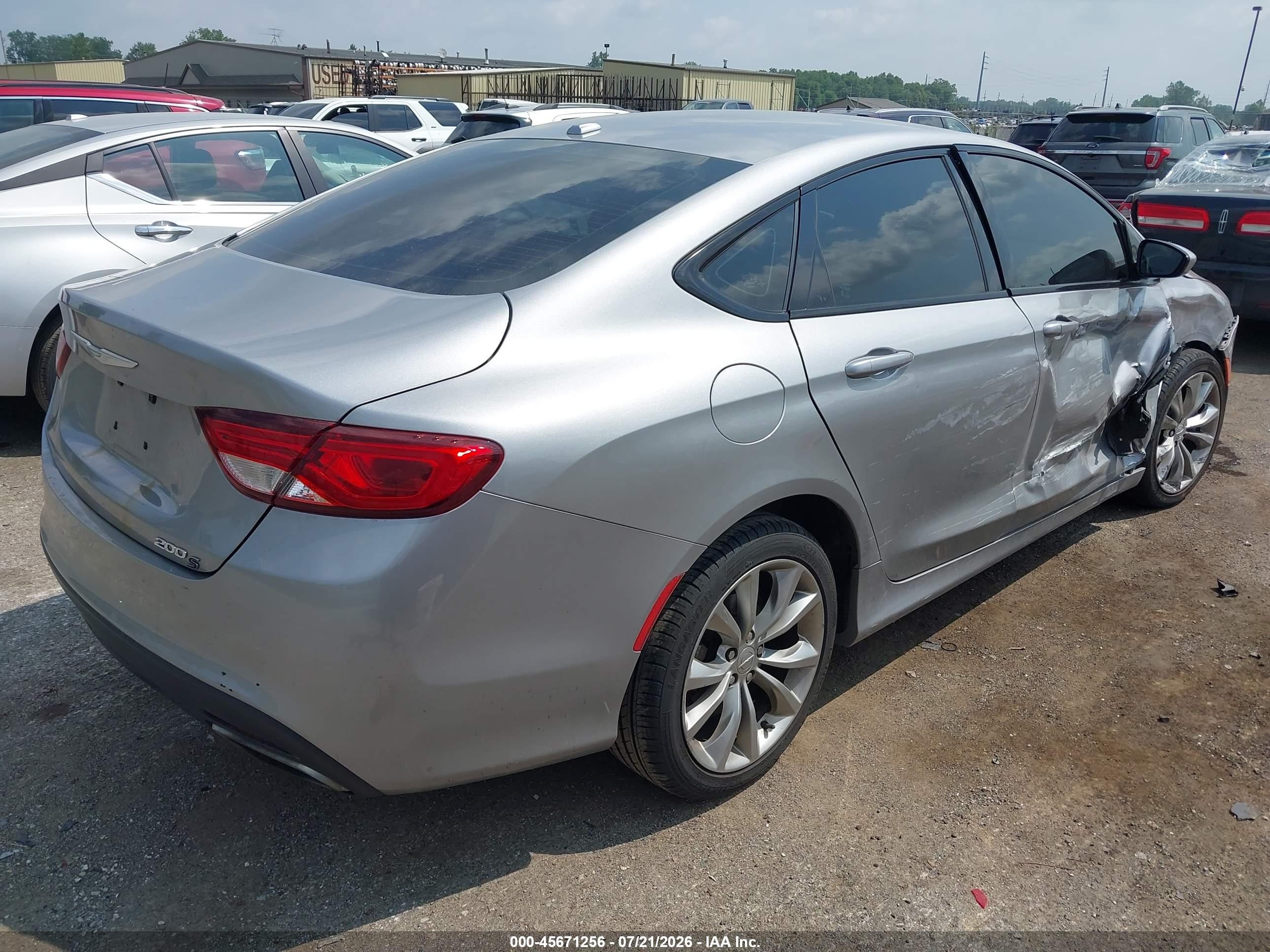 2015 Chrysler 200 S Silver vin: 1C3CCCBB5FN626986