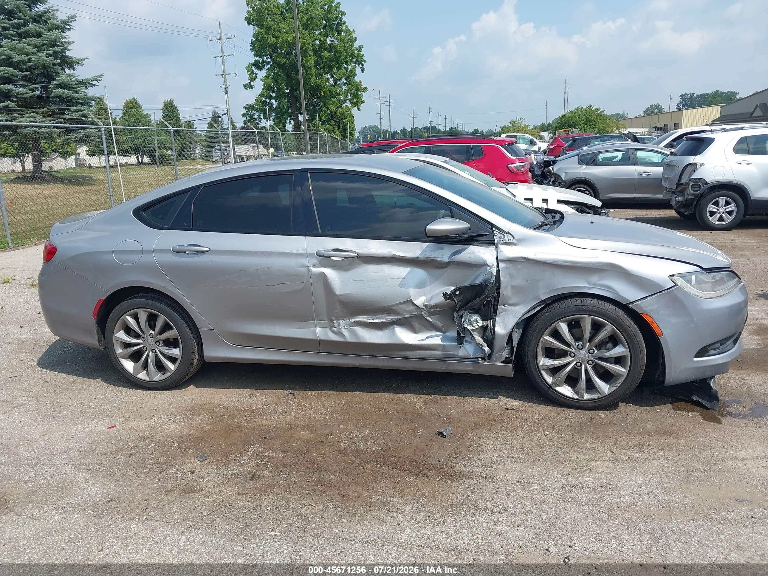 2015 Chrysler 200 S Silver vin: 1C3CCCBB5FN626986