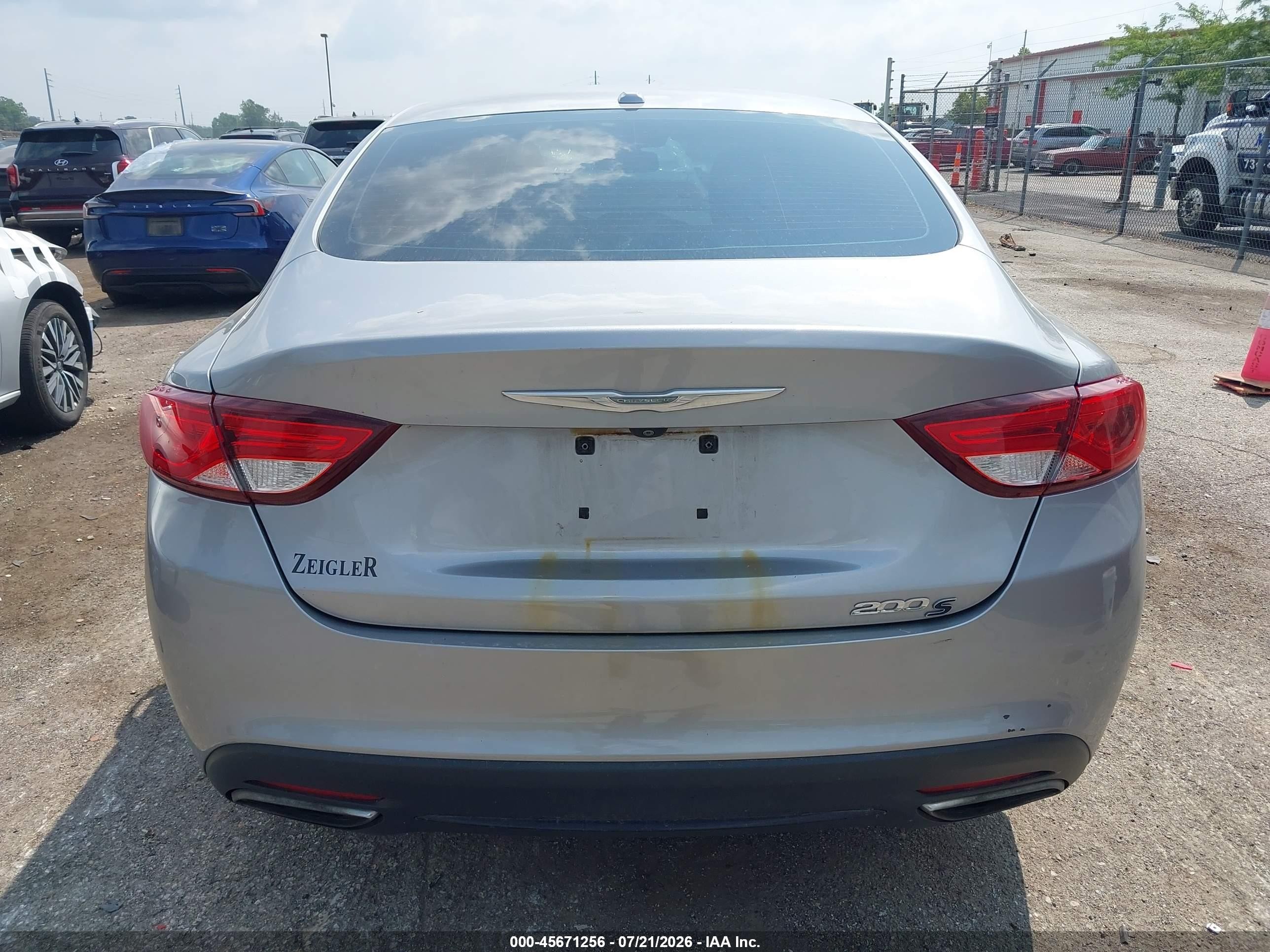 2015 Chrysler 200 S Silver vin: 1C3CCCBB5FN626986