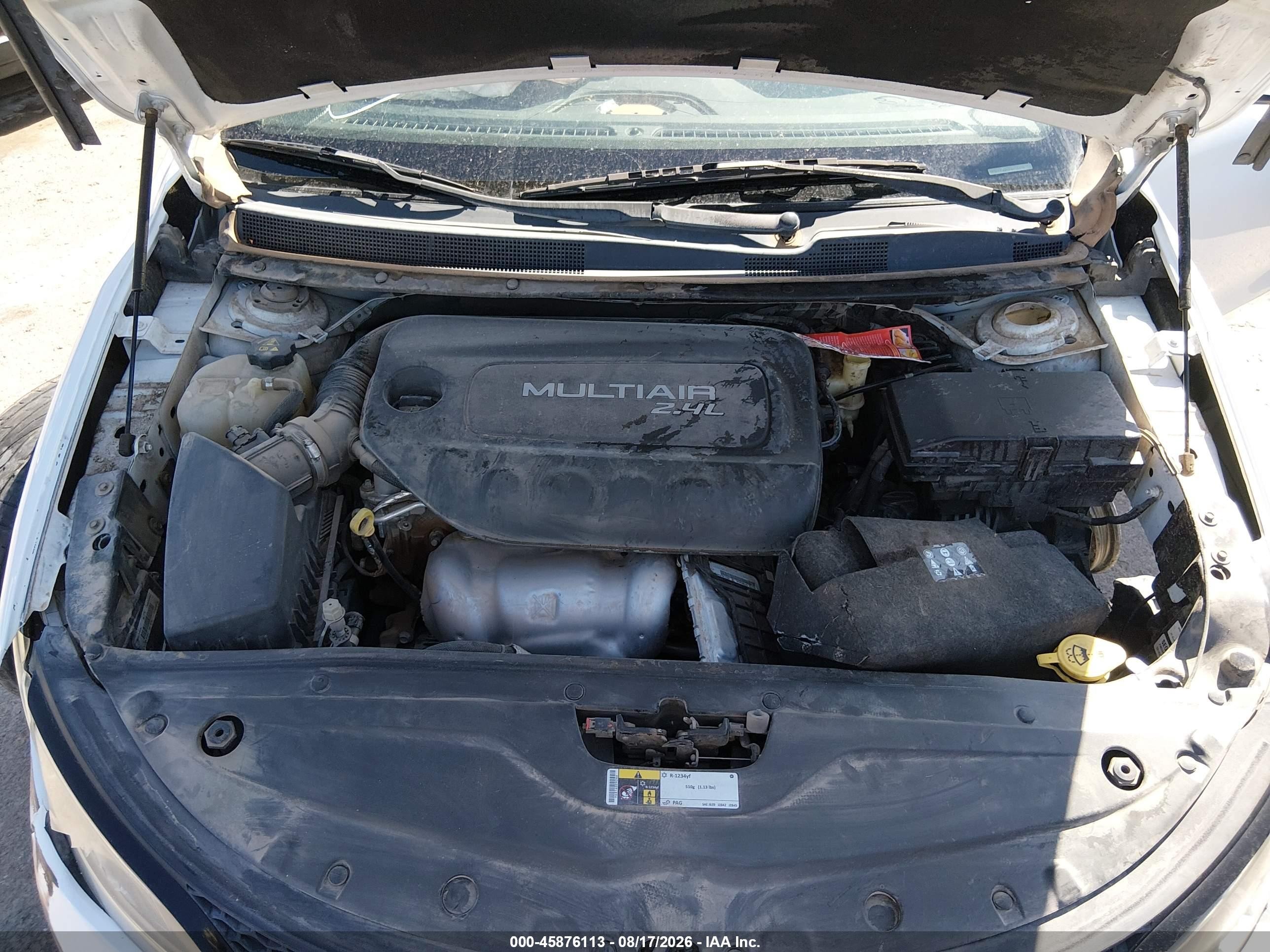 2015 Chrysler 200 S White vin: 1C3CCCBB5FN634439