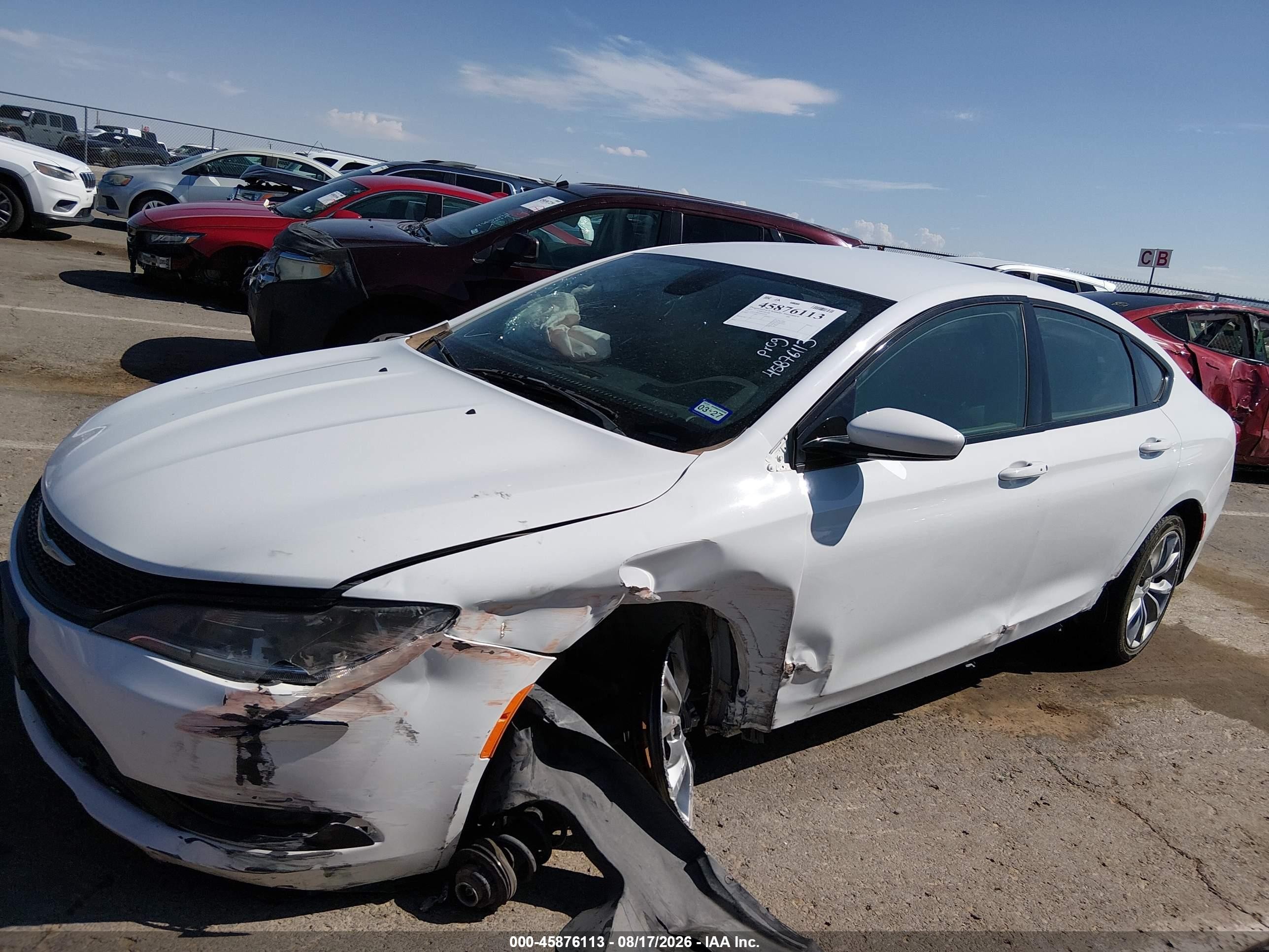 2015 Chrysler 200 S White vin: 1C3CCCBB5FN634439