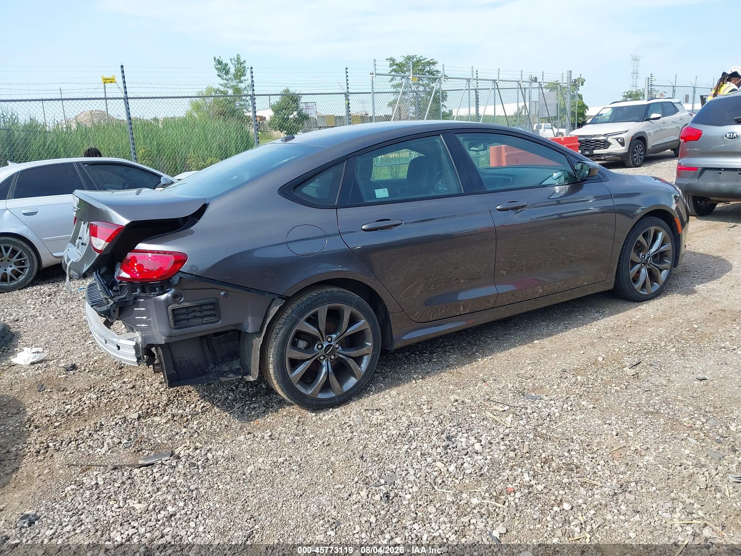 2015 Chrysler 200 S Gray vin: 1C3CCCBB6FN614328