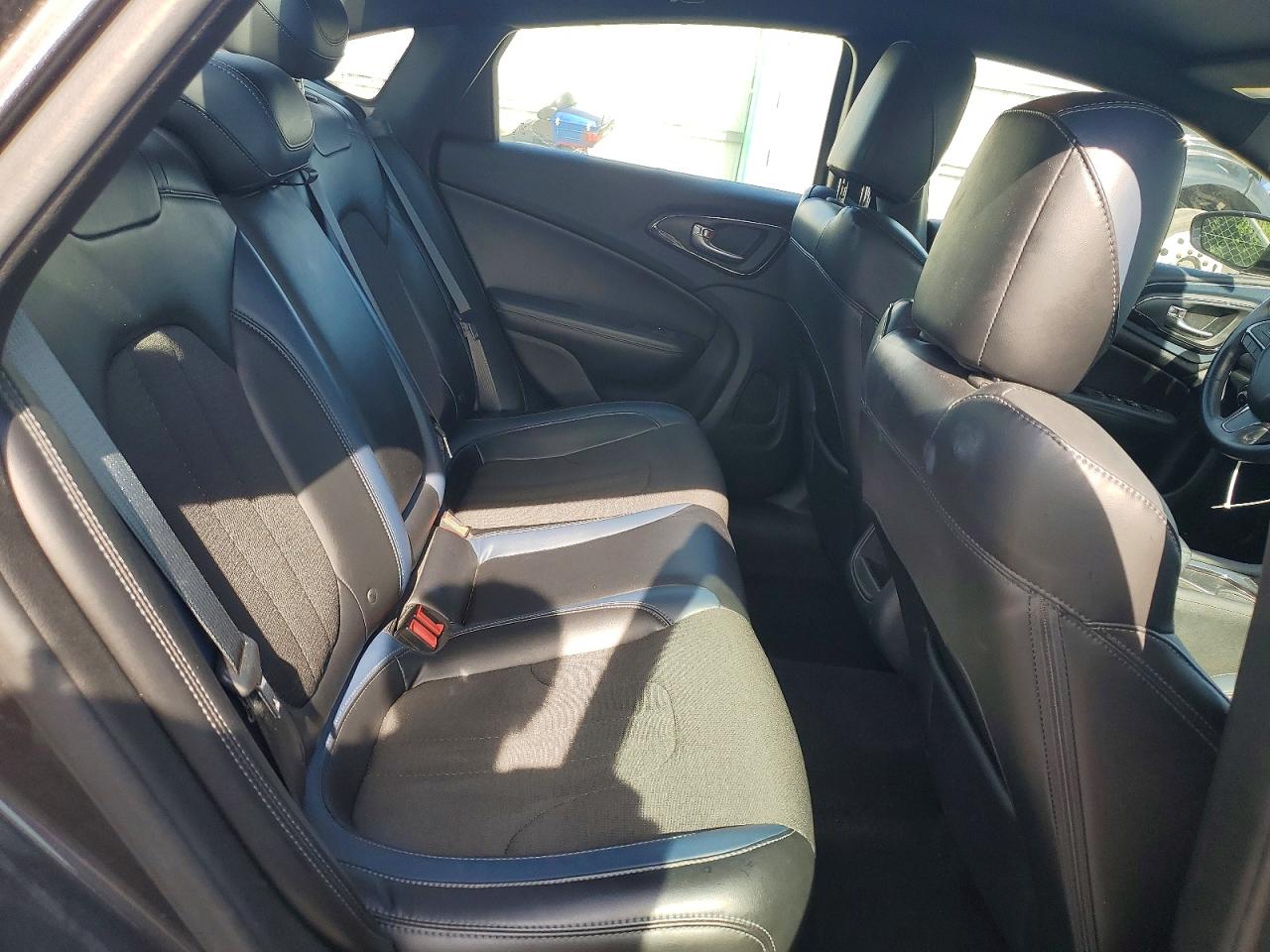 2015 Chrysler 200 S Серый vin: 1C3CCCBB6FN614653