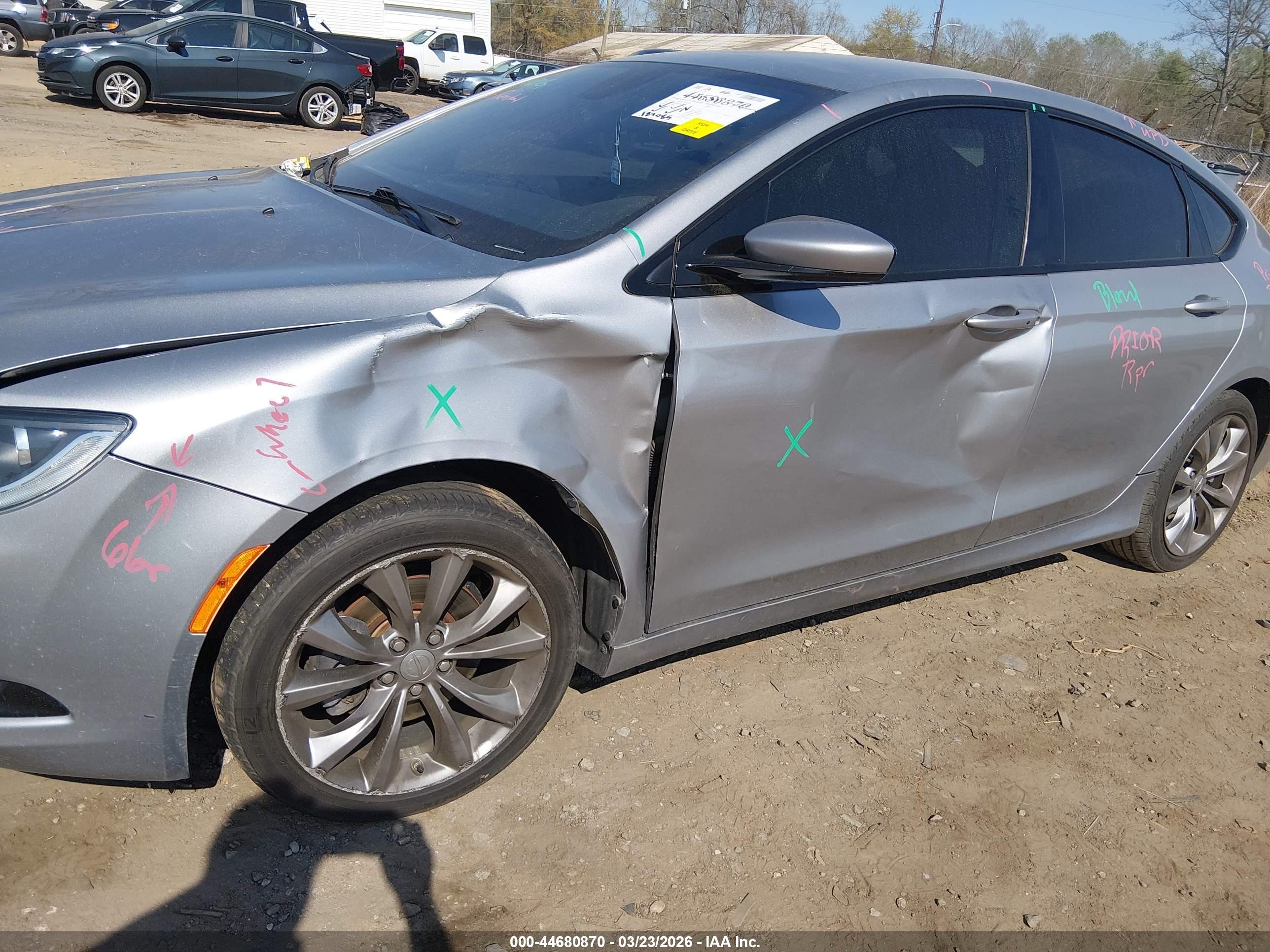 2015 Chrysler 200 S Silver vin: 1C3CCCBB6FN696481