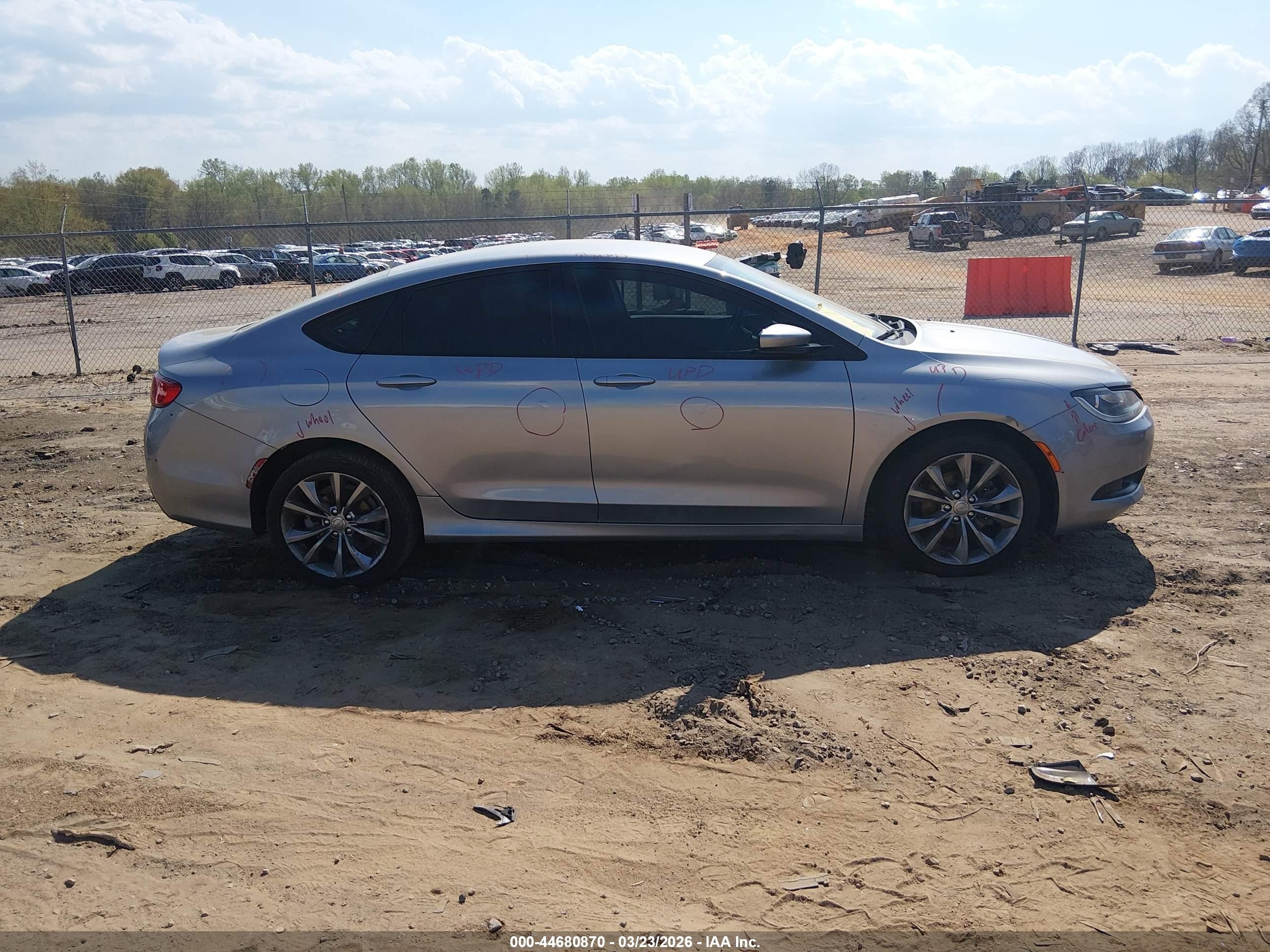 2015 Chrysler 200 S Silver vin: 1C3CCCBB6FN696481