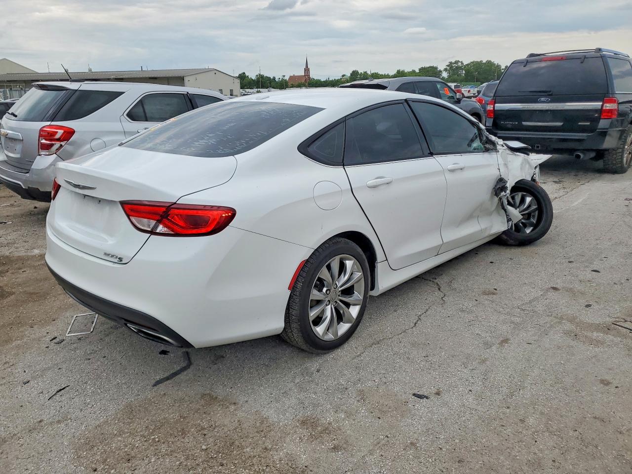 2015 Chrysler 200 S Белый vin: 1C3CCCBB7FN547089