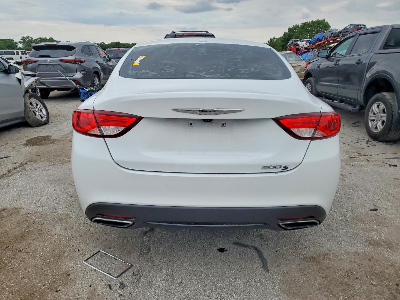 2015 Chrysler 200 S Белый vin: 1C3CCCBB7FN547089