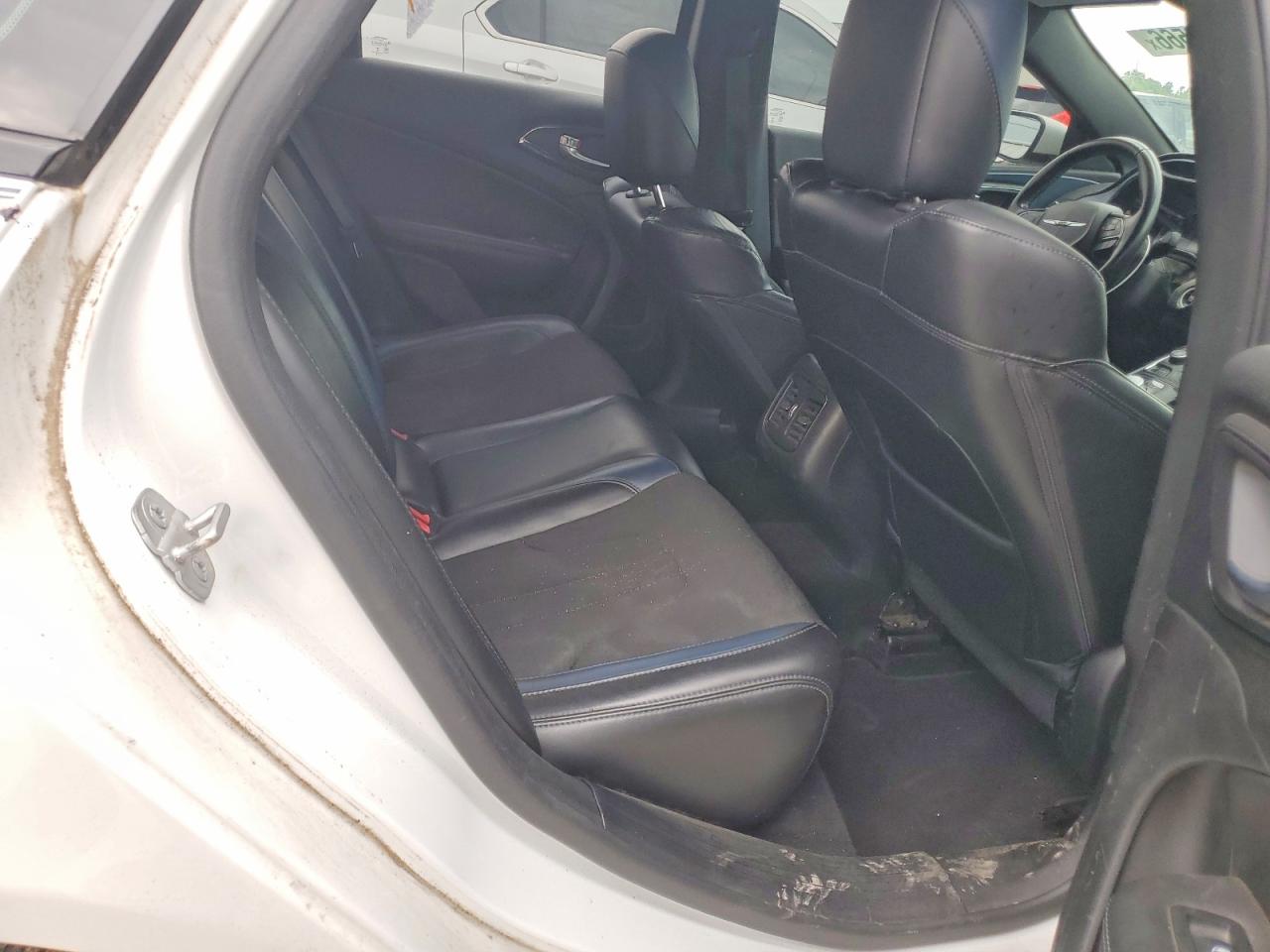 2015 Chrysler 200 S Белый vin: 1C3CCCBB7FN547089