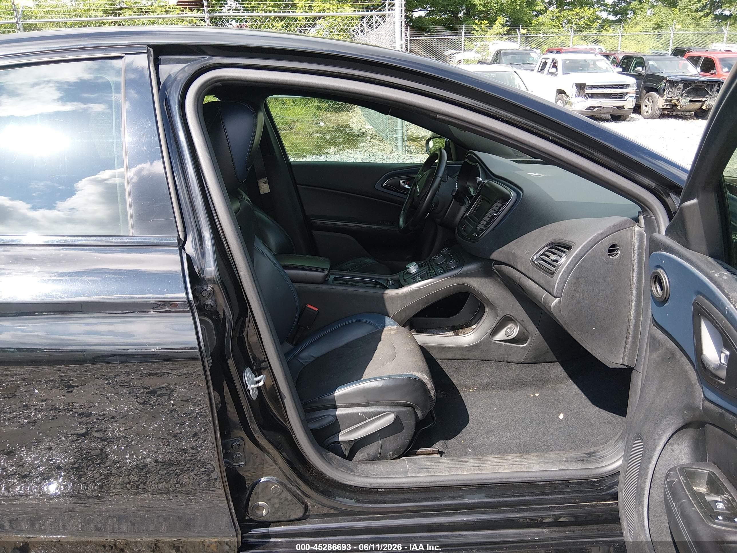 2015 Chrysler 200 S Black vin: 1C3CCCBB7FN550400