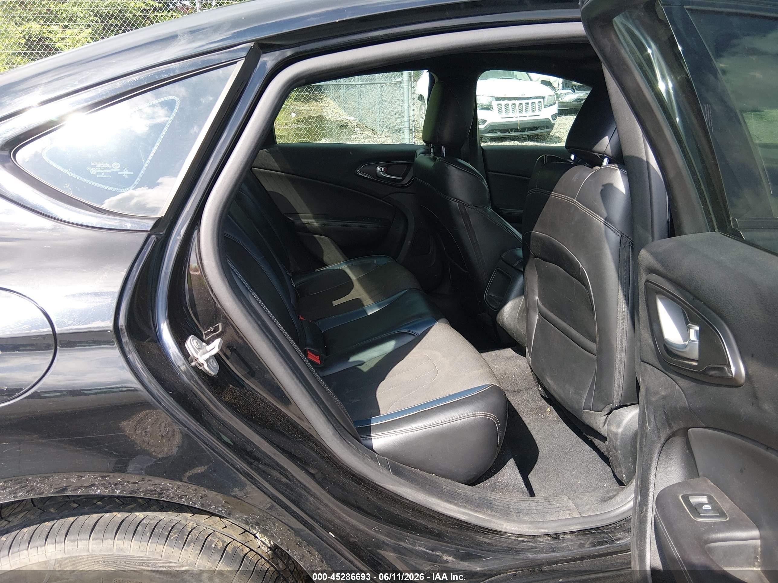 2015 Chrysler 200 S Black vin: 1C3CCCBB7FN550400