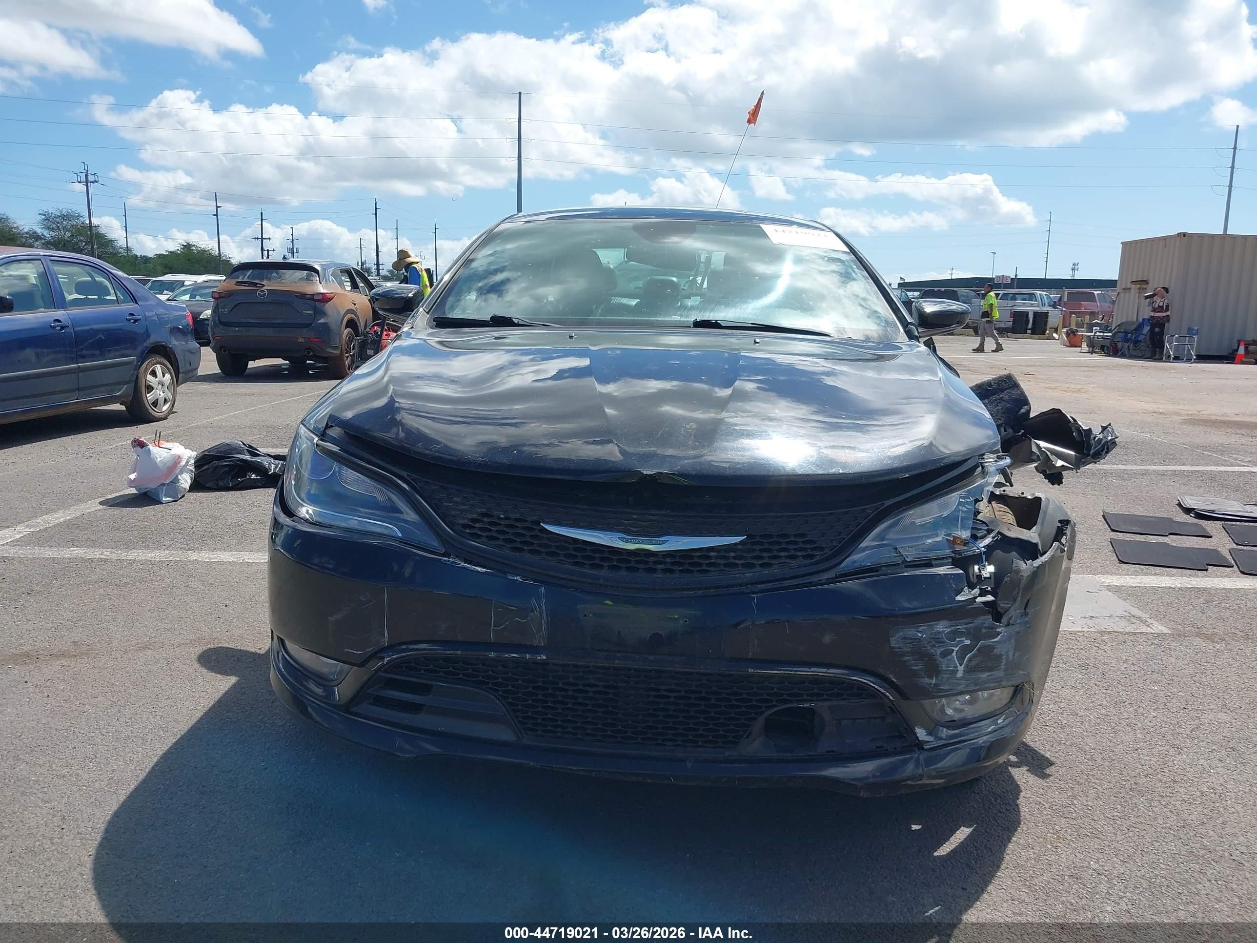 2015 Chrysler 200 S Черный vin: 1C3CCCBB7FN558139