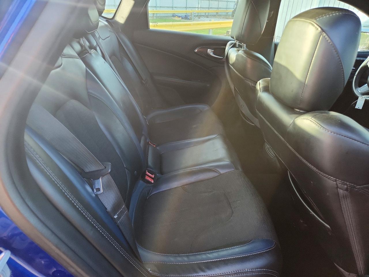 2015 Chrysler 200 S Blue vin: 1C3CCCBB7FN724739