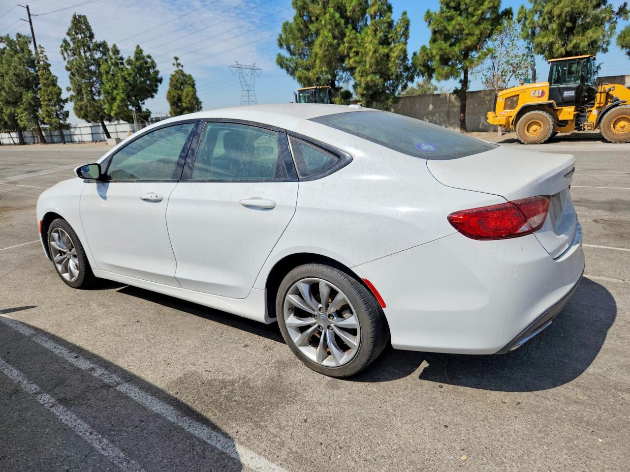 2015 Chrysler 200 S White vin: 1C3CCCBB7FN746921