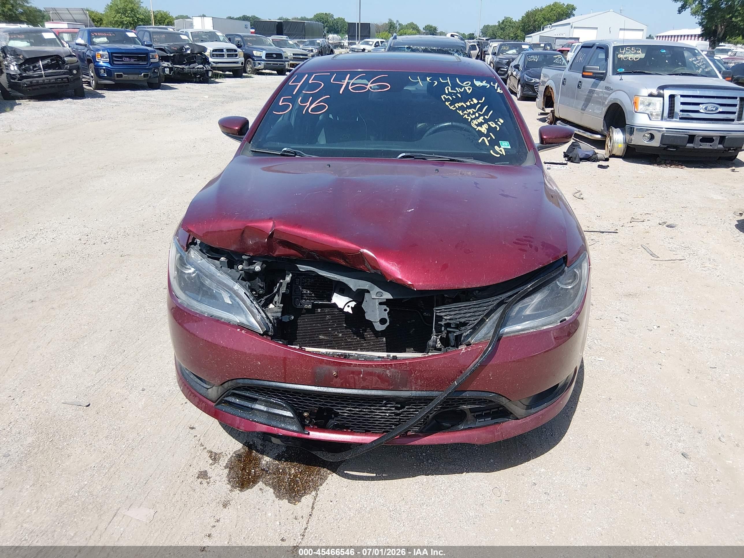 2015 Chrysler 200 S Red vin: 1C3CCCBB7FN749155
