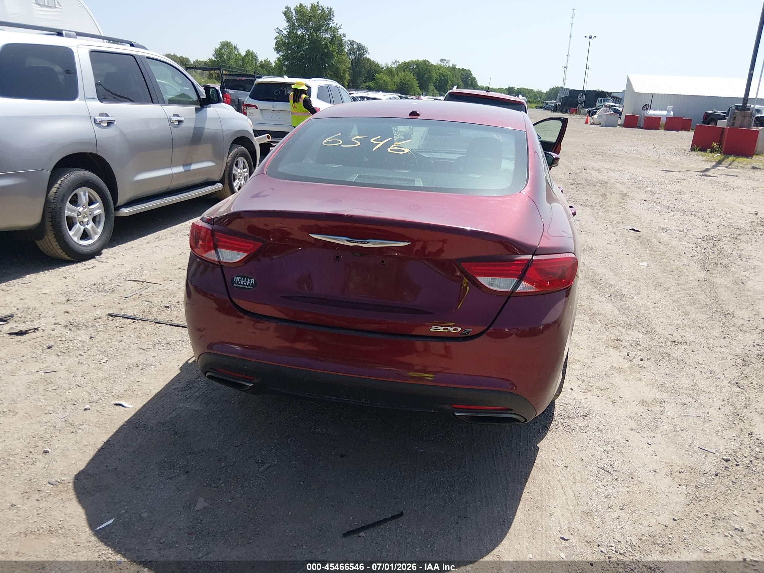2015 Chrysler 200 S Red vin: 1C3CCCBB7FN749155