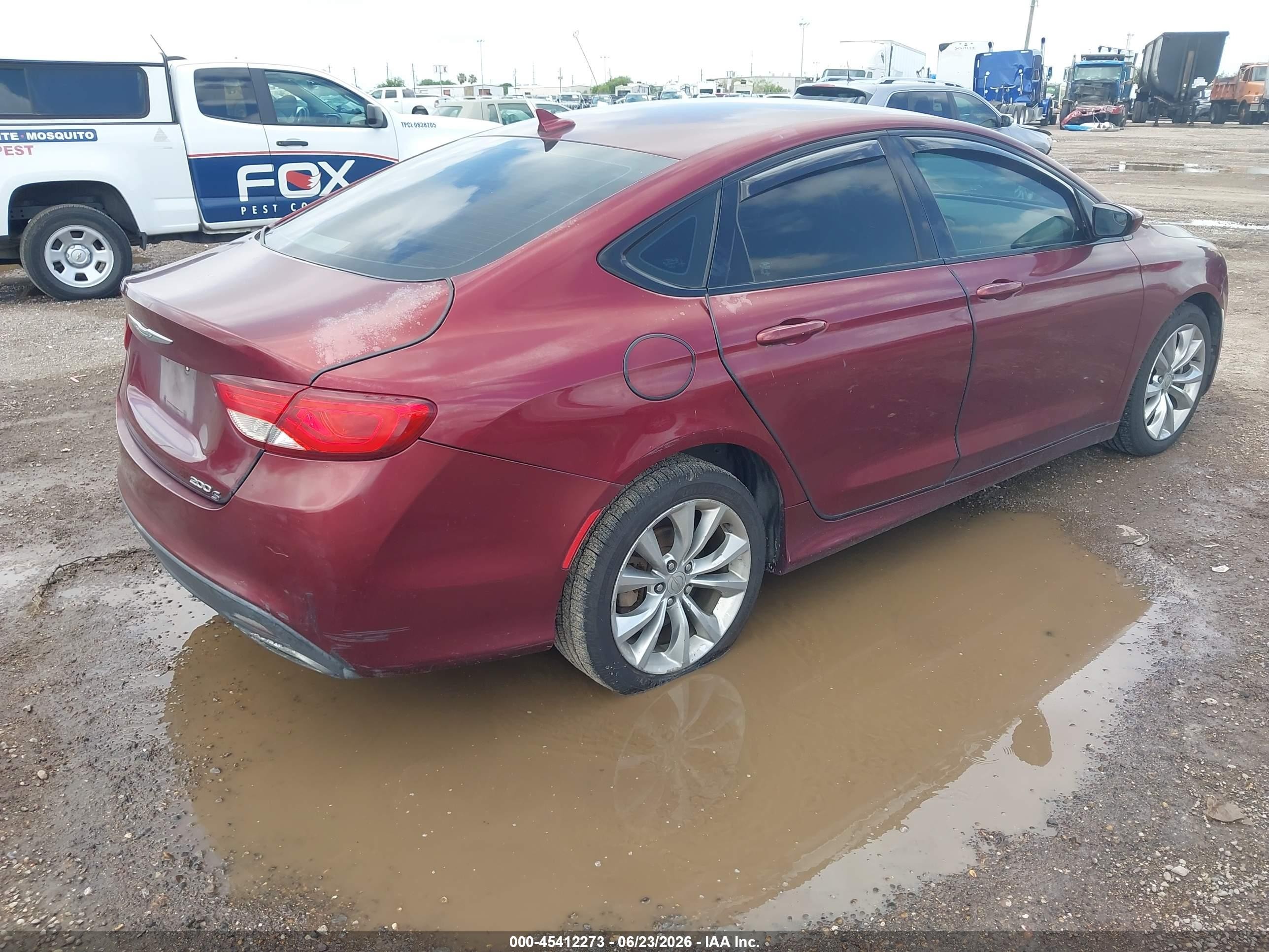 2015 Chrysler 200 S Maroon vin: 1C3CCCBB8FN654054