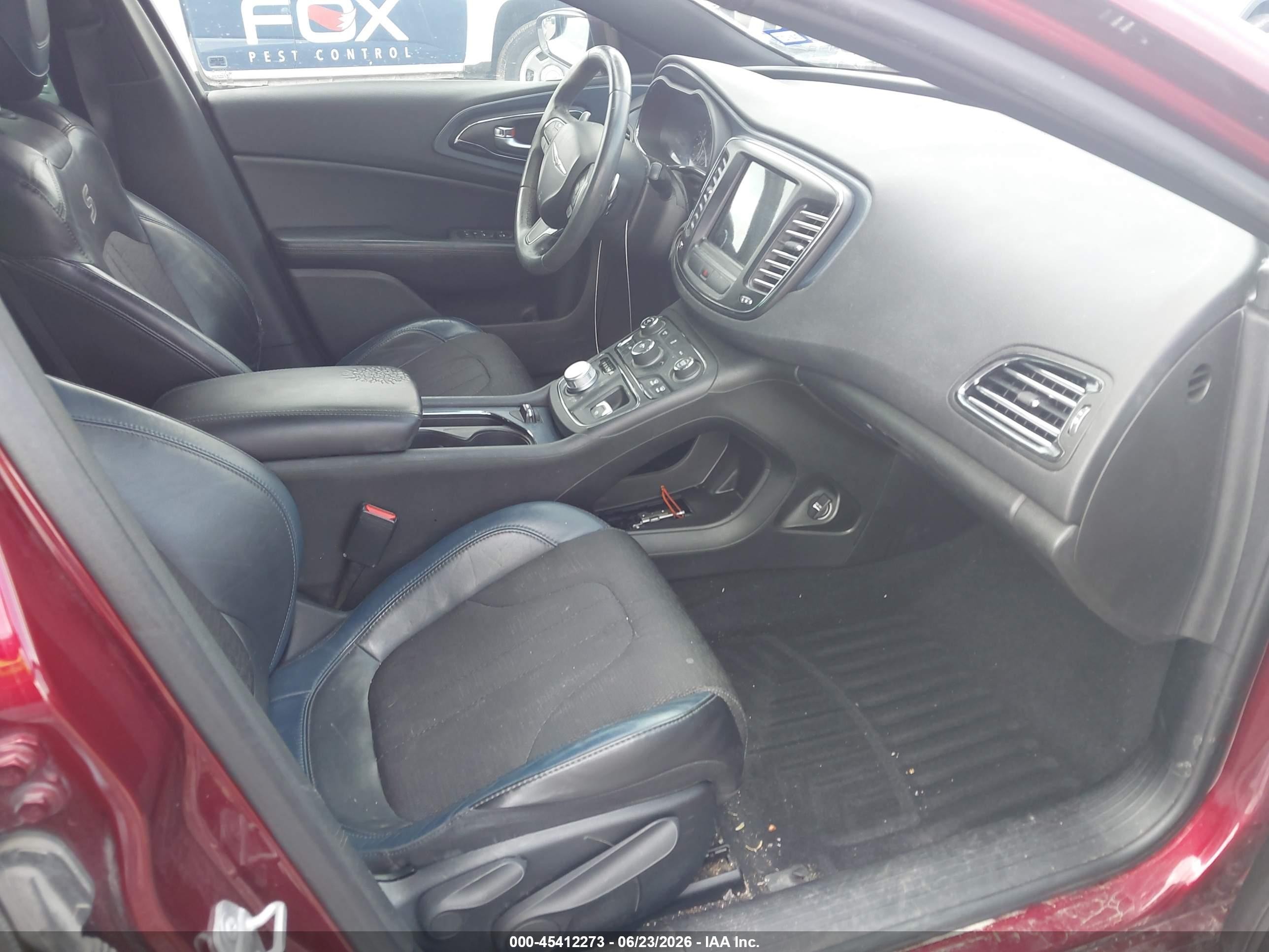2015 Chrysler 200 S Maroon vin: 1C3CCCBB8FN654054