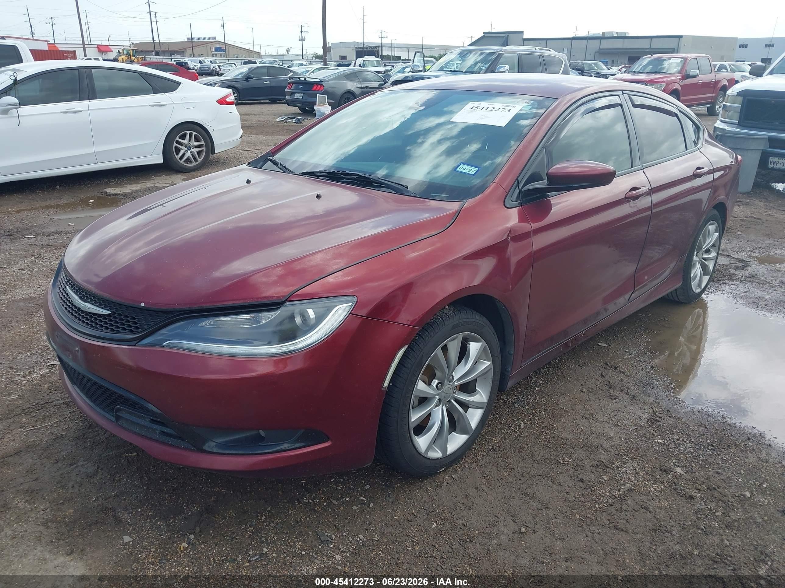 2015 Chrysler 200 S Maroon vin: 1C3CCCBB8FN654054