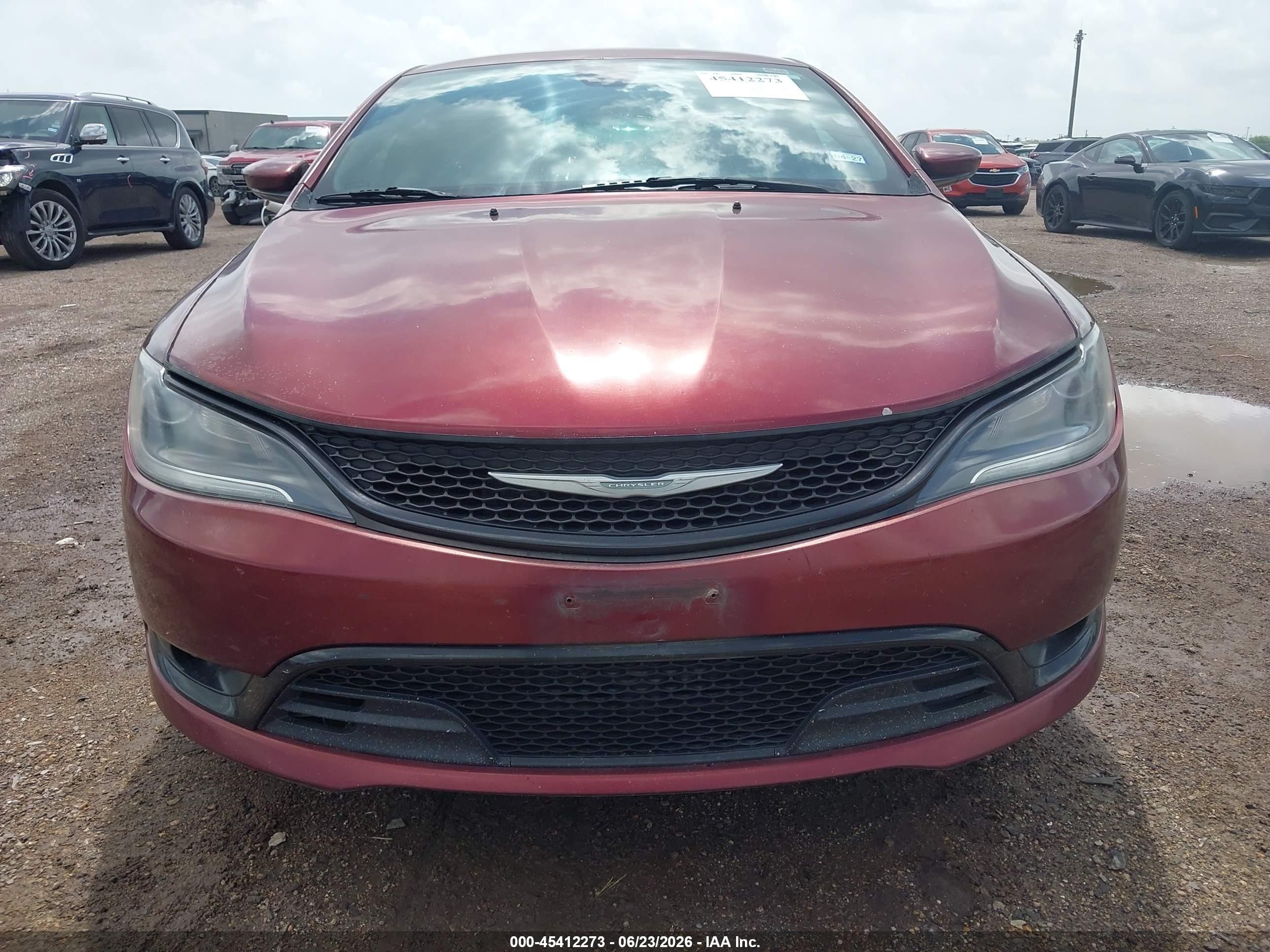 2015 Chrysler 200 S Maroon vin: 1C3CCCBB8FN654054