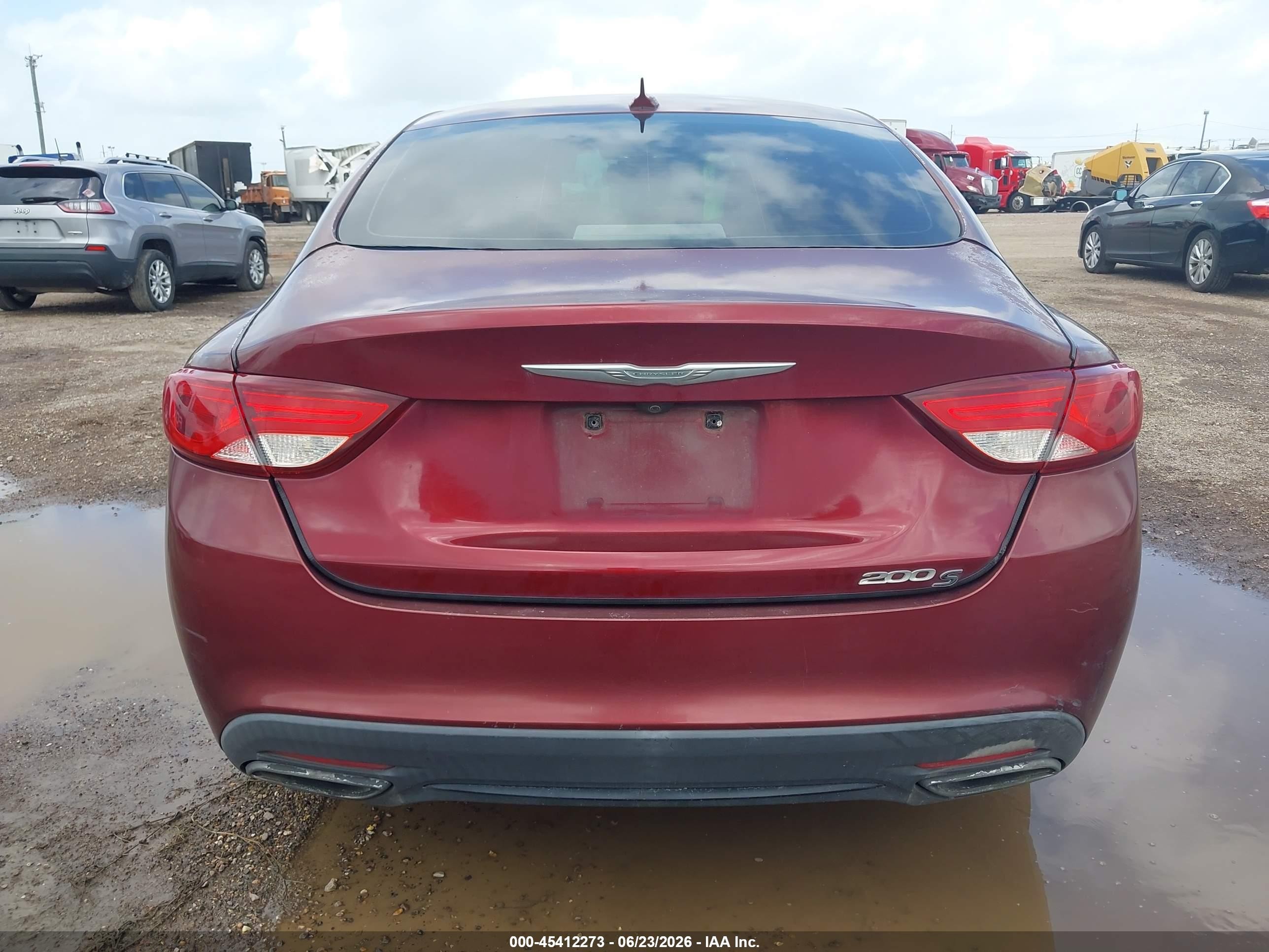 2015 Chrysler 200 S Maroon vin: 1C3CCCBB8FN654054