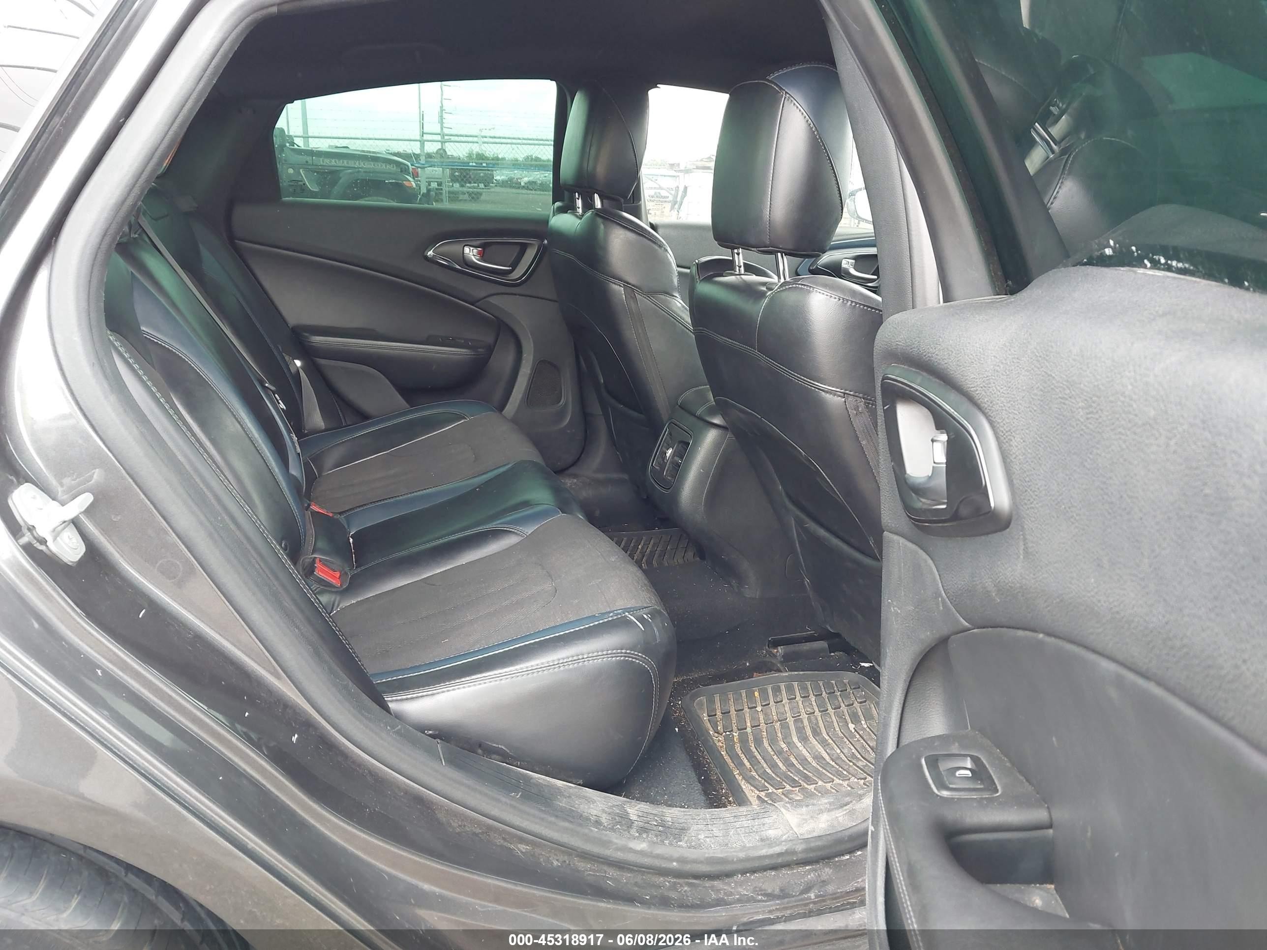 2015 Chrysler 200 S Gray vin: 1C3CCCBB9FN558949