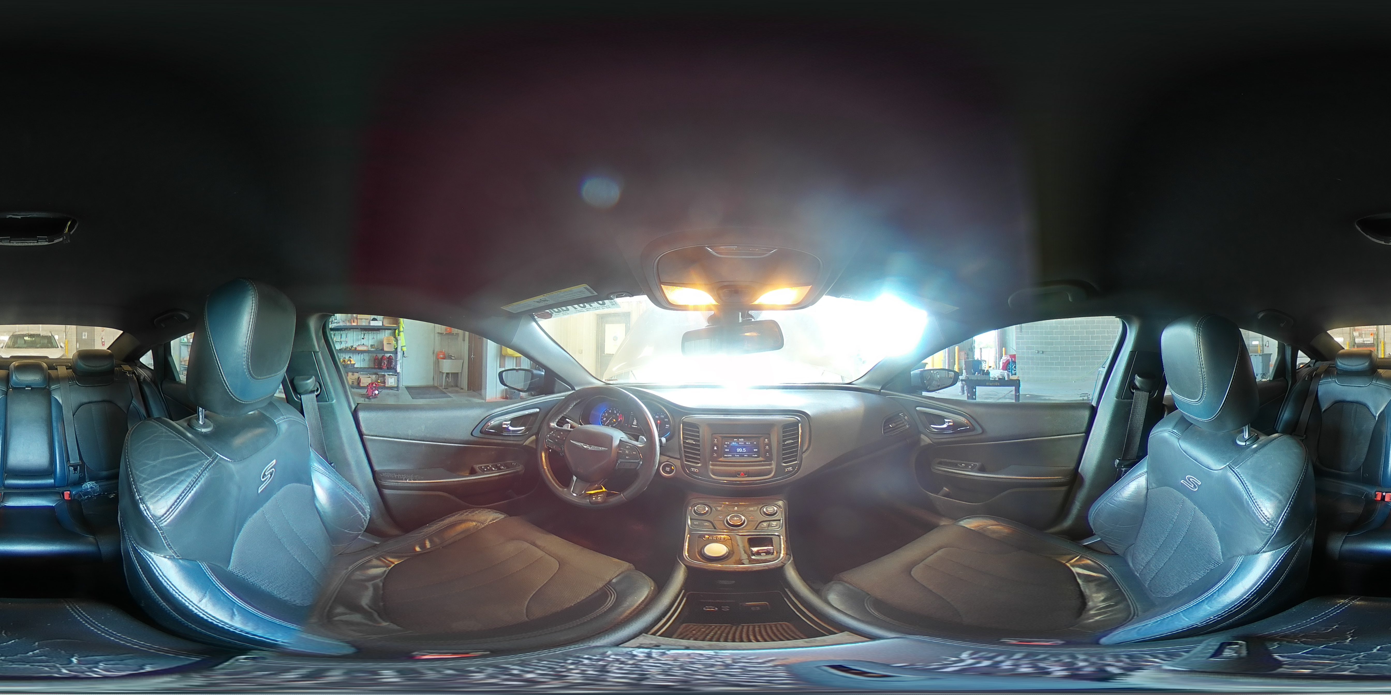 2015 Chrysler 200 S Серебряный vin: 1C3CCCBB9FN585164