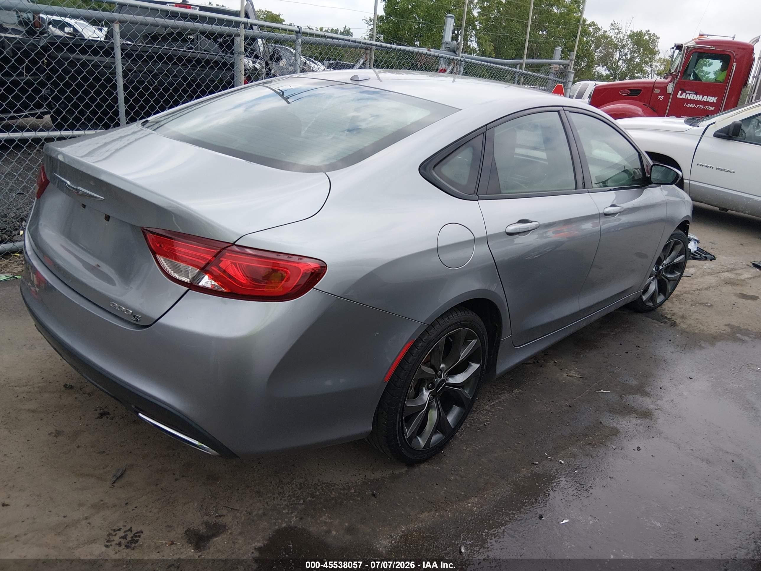 2015 Chrysler 200 S Gray vin: 1C3CCCBB9FN686060
