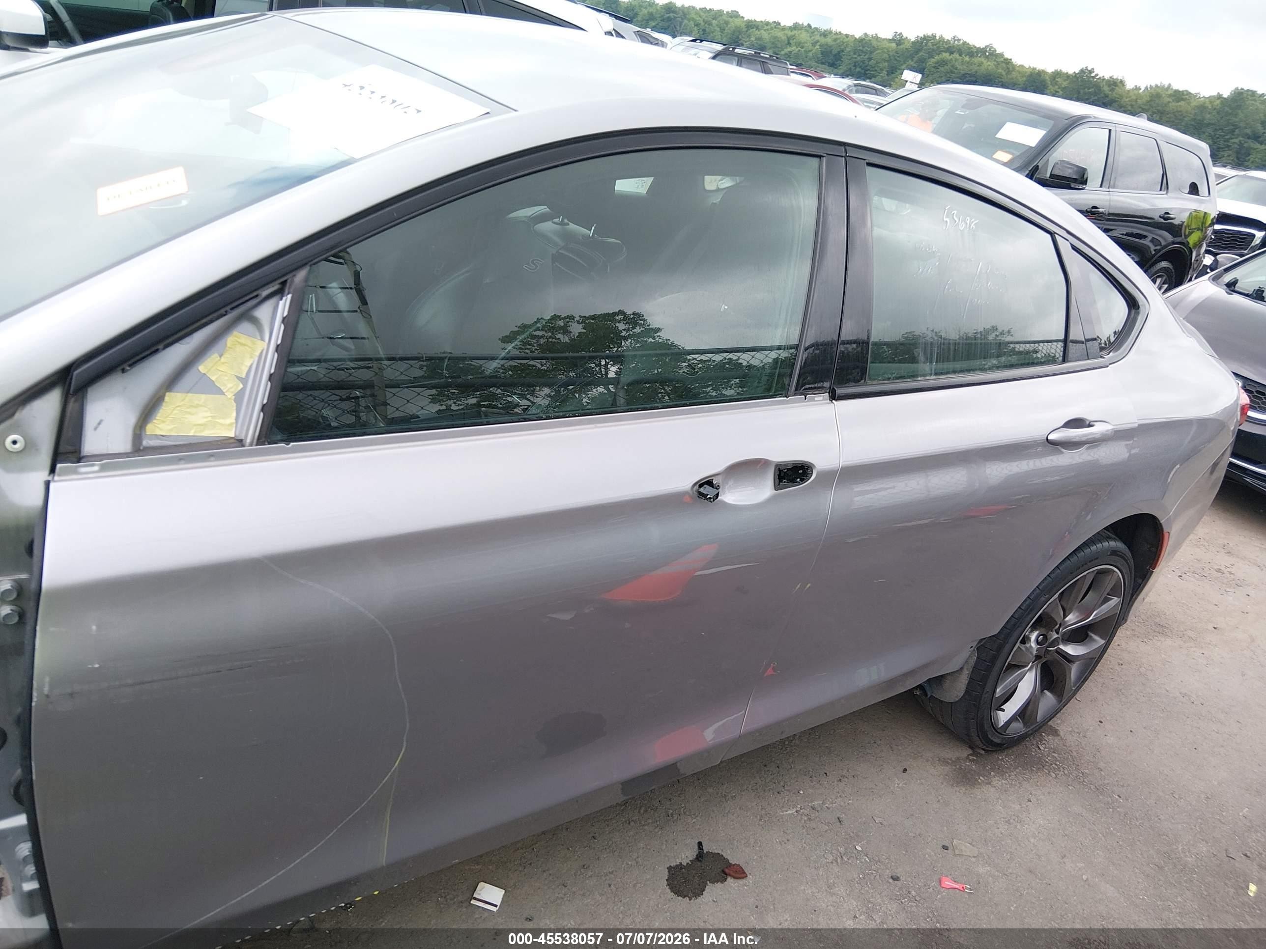 2015 Chrysler 200 S Gray vin: 1C3CCCBB9FN686060