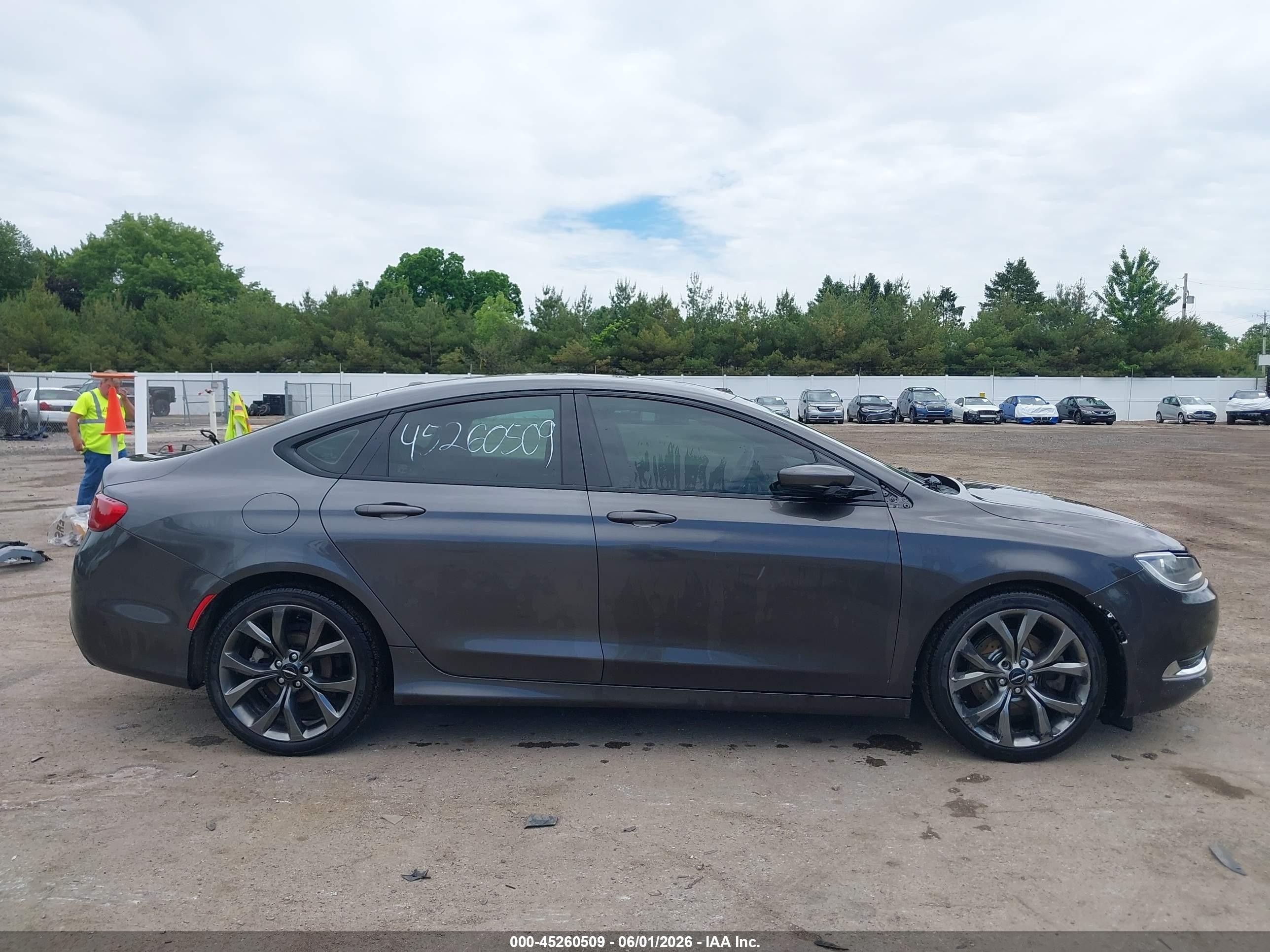2015 Chrysler 200 S Gray vin: 1C3CCCBBXFN550441