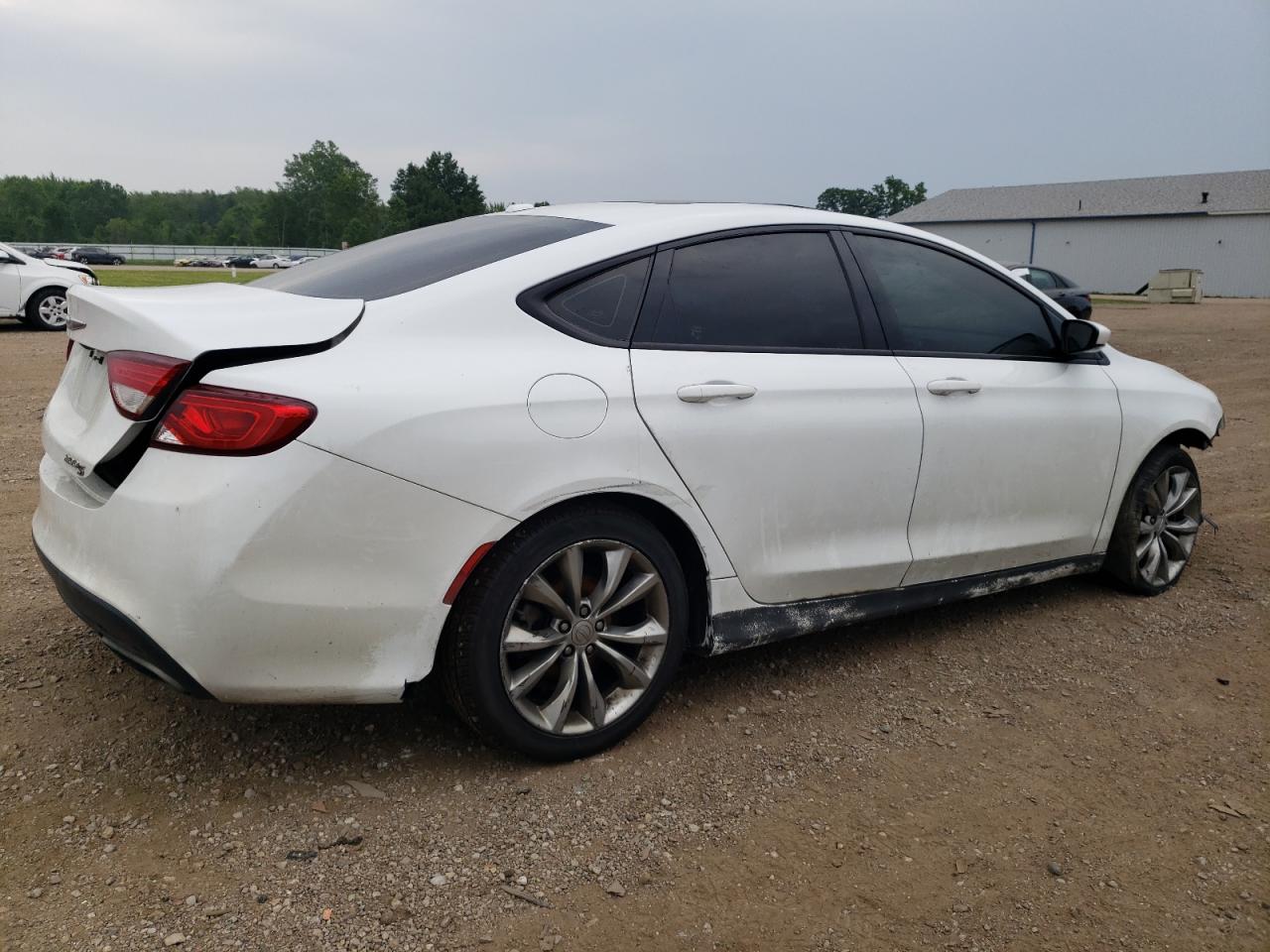 2015 Chrysler 200 S White vin: 1C3CCCBBXFN759954