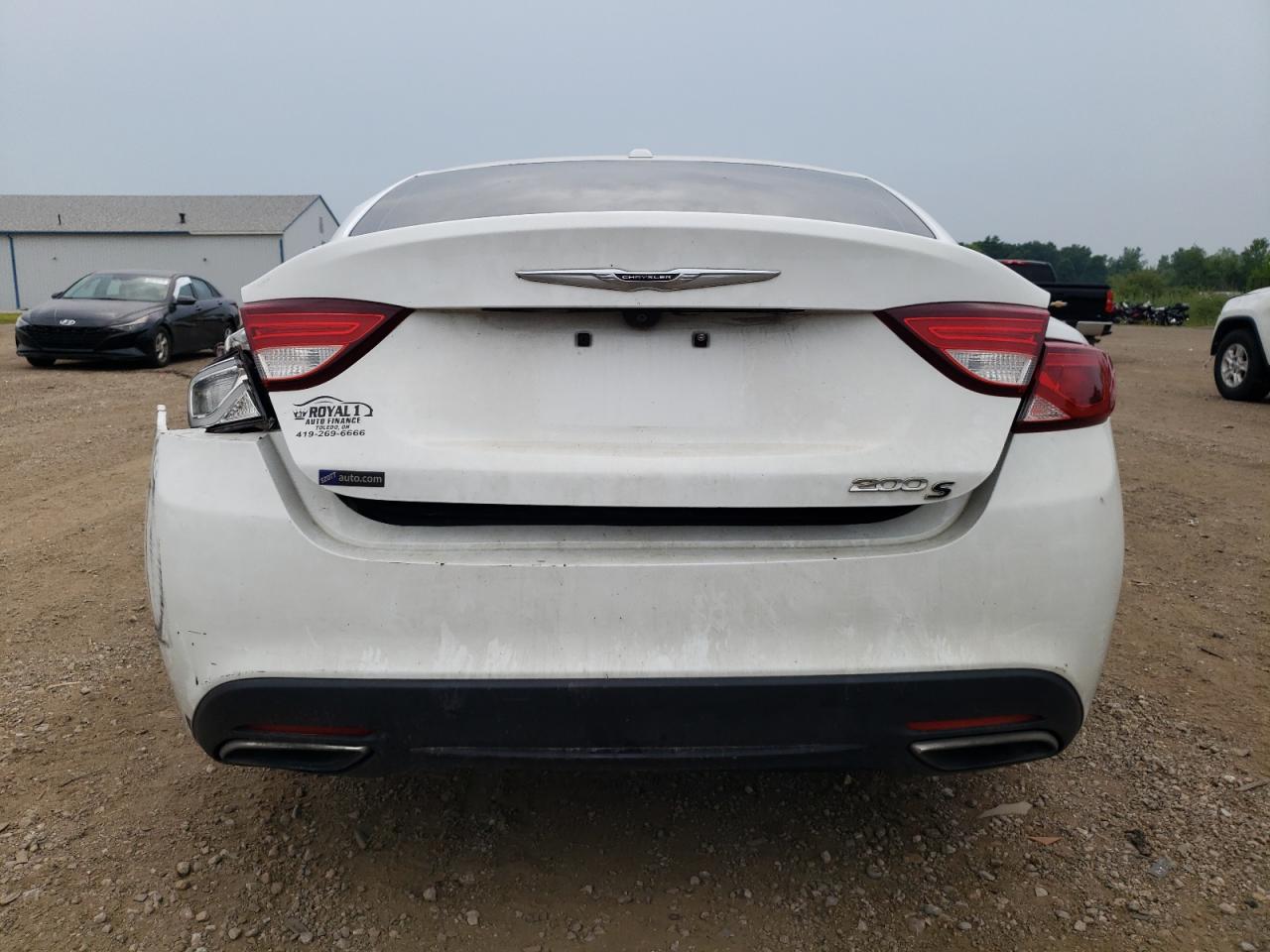 2015 Chrysler 200 S White vin: 1C3CCCBBXFN759954