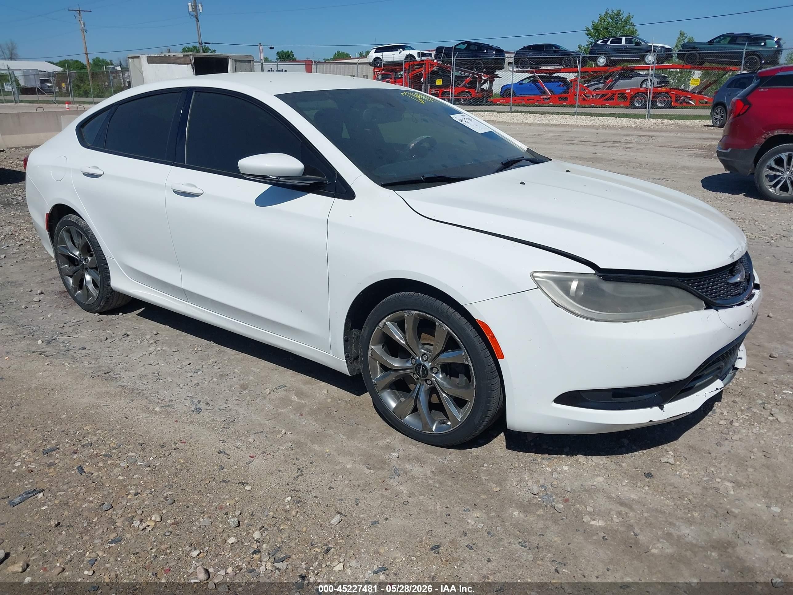 2015 Chrysler 200 S White vin: 1C3CCCBG0FN581239